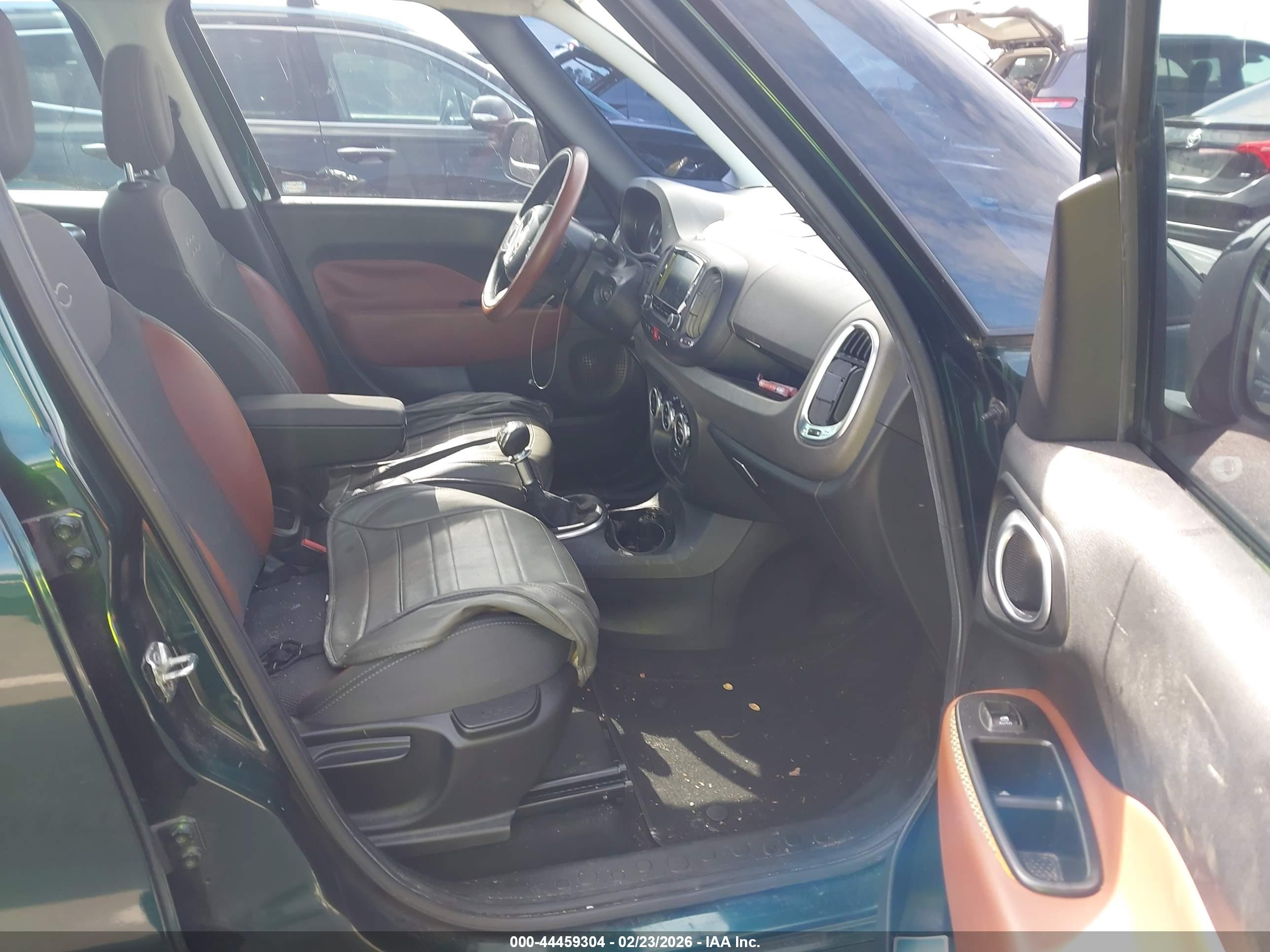 FIAT 500L image 5