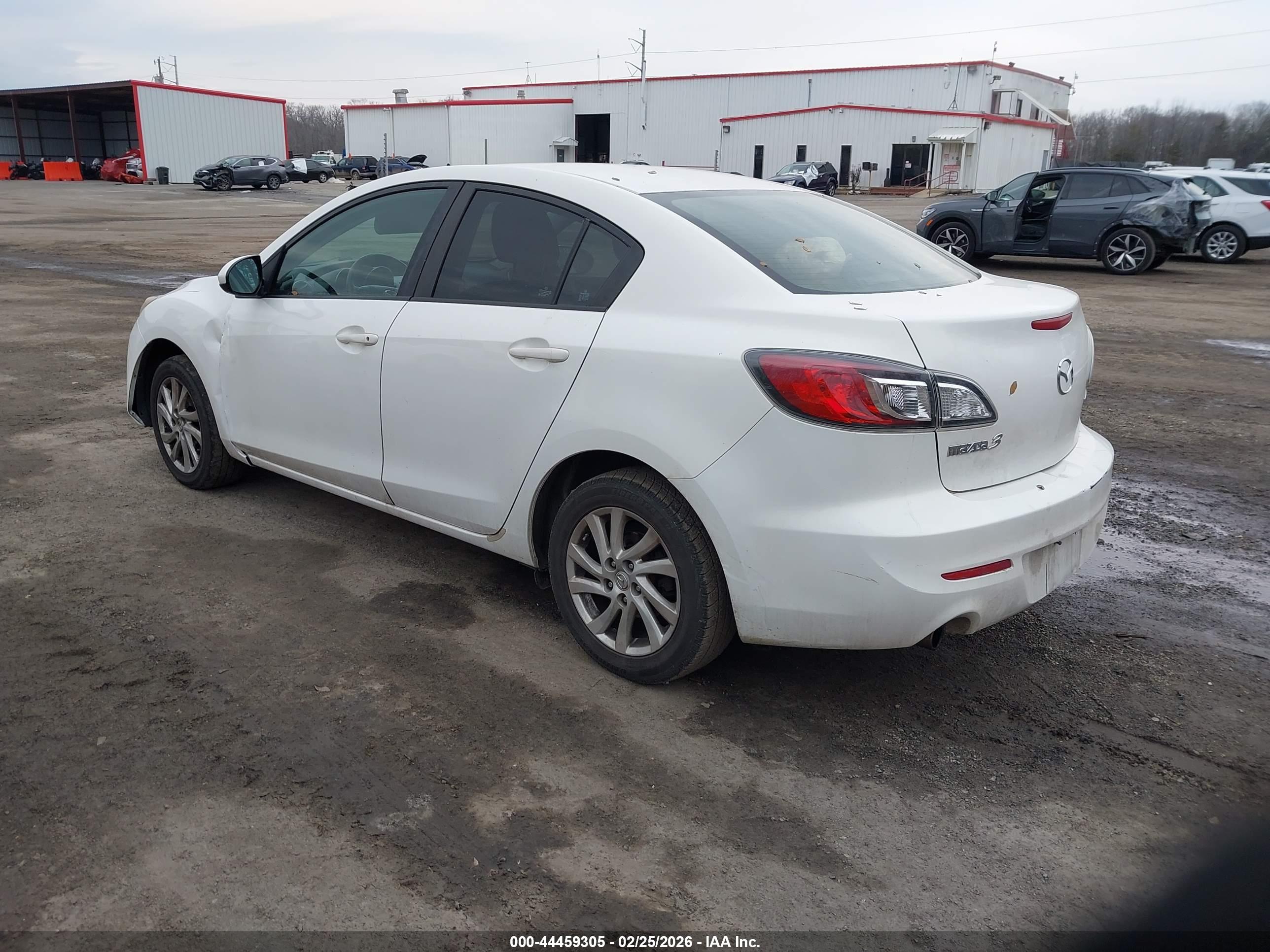 MAZDA MAZDA3 image 3
