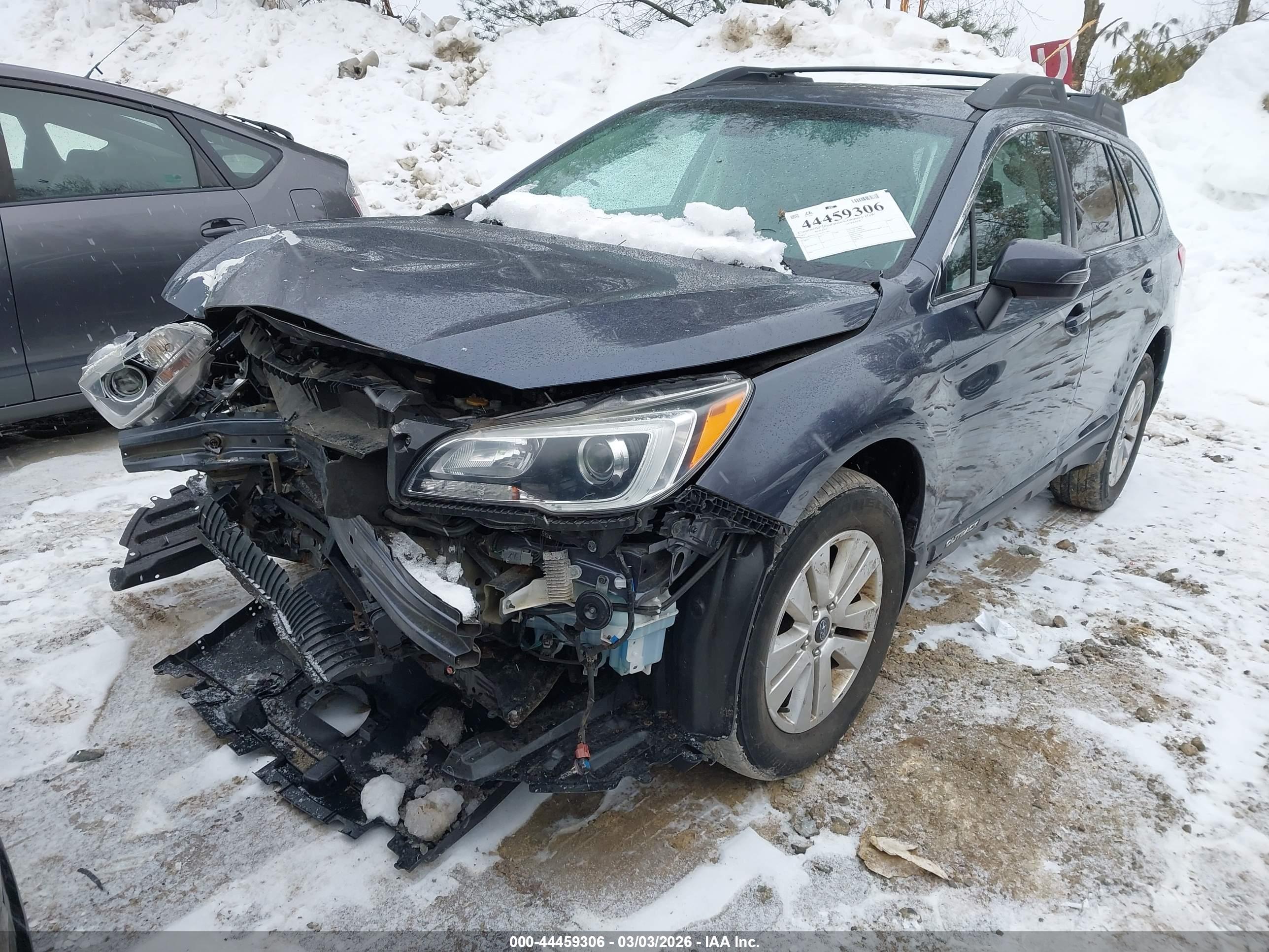 SUBARU OUTBACK image 6
