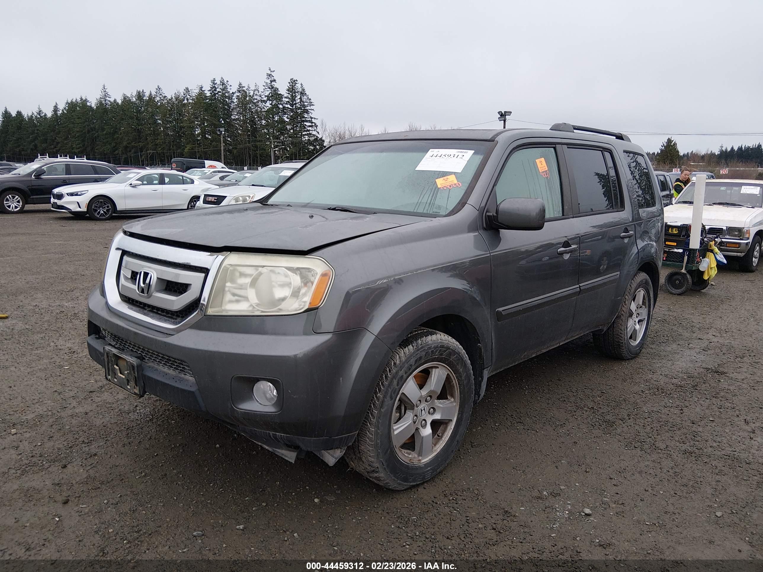 HONDA PILOT image 2