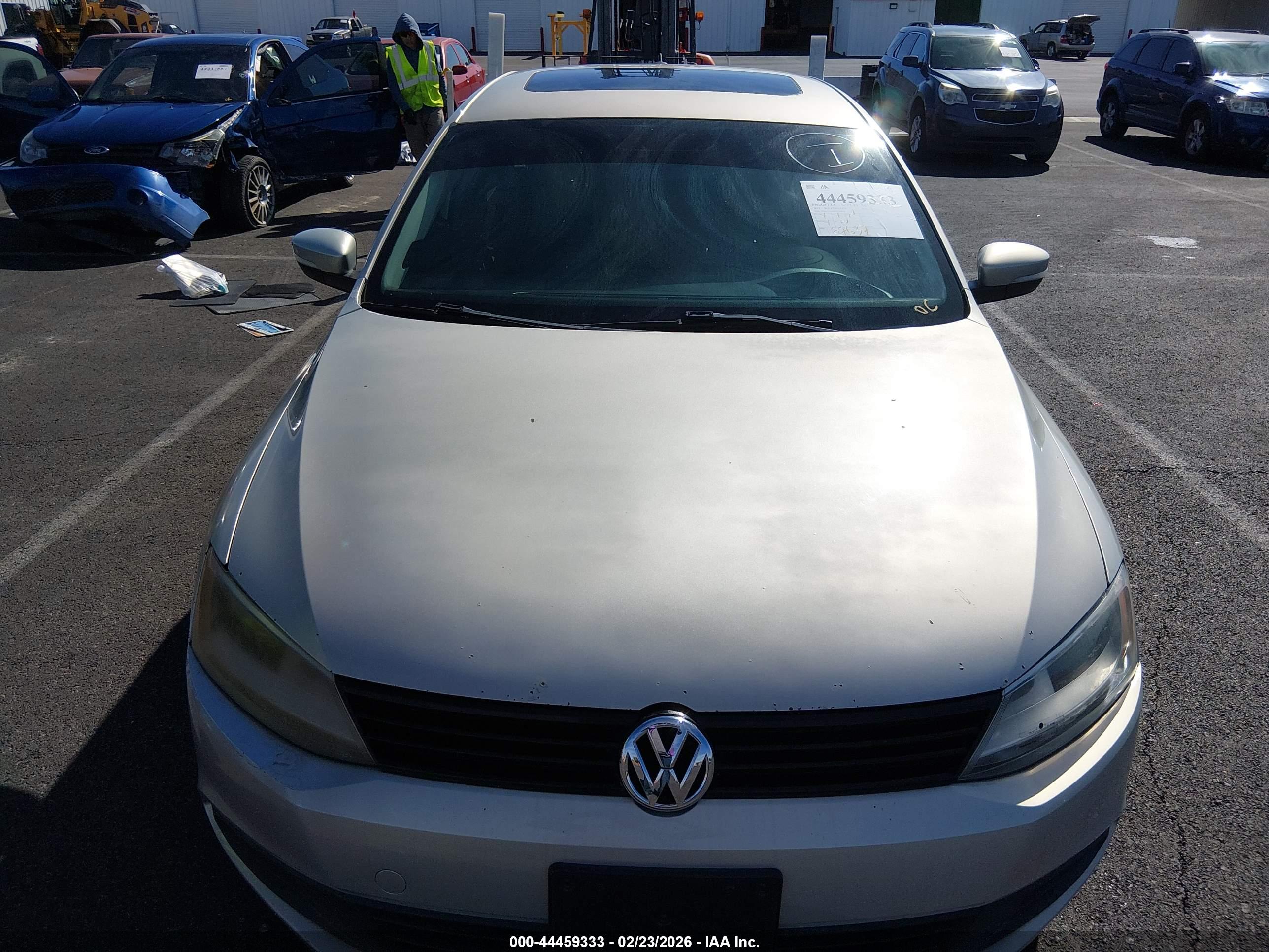 VOLKSWAGEN JETTA image 6