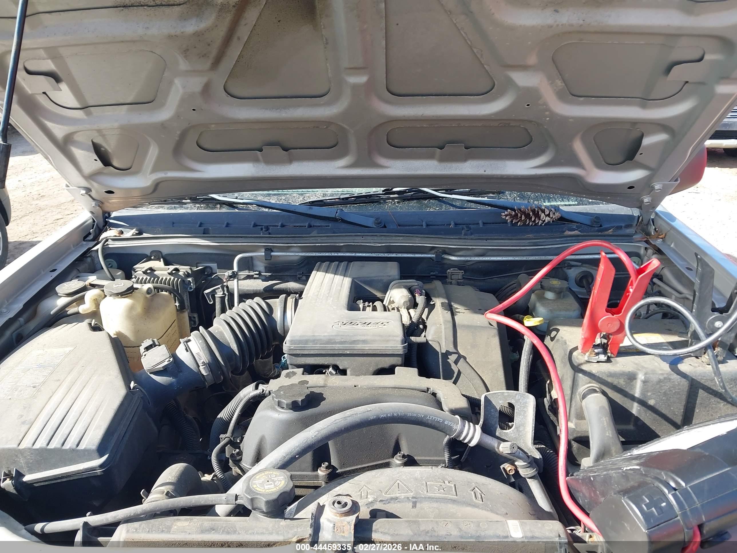 CHEVROLET COLORADO image 10