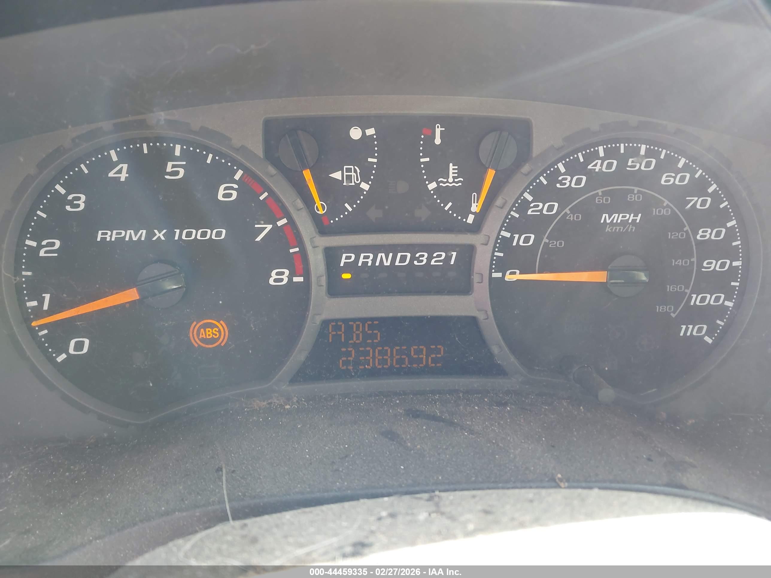 CHEVROLET COLORADO image 7