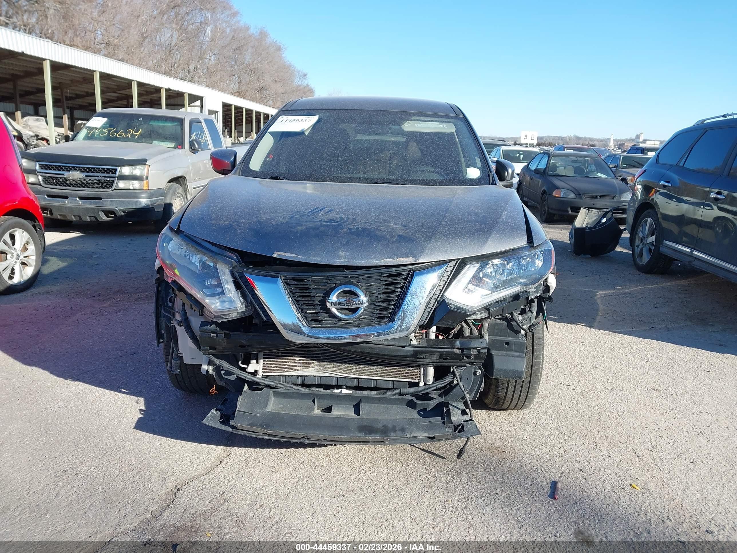 NISSAN ROGUE image 6