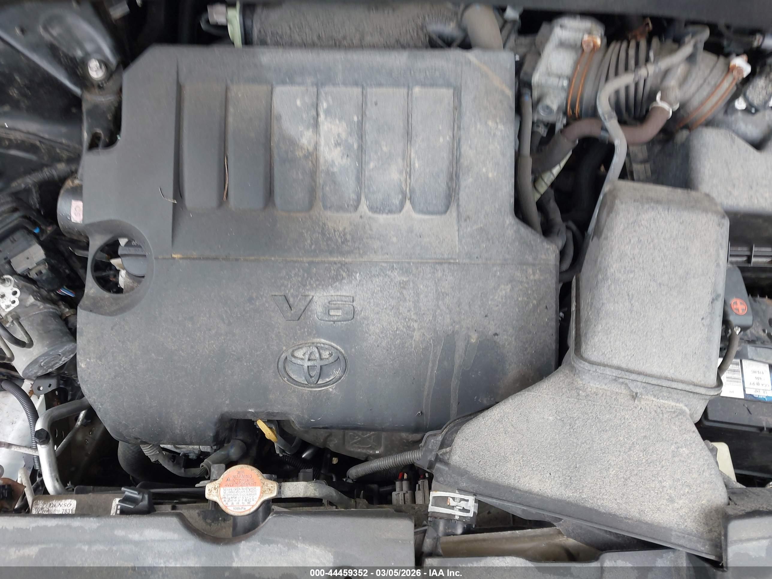 TOYOTA HIGHLANDER image 10