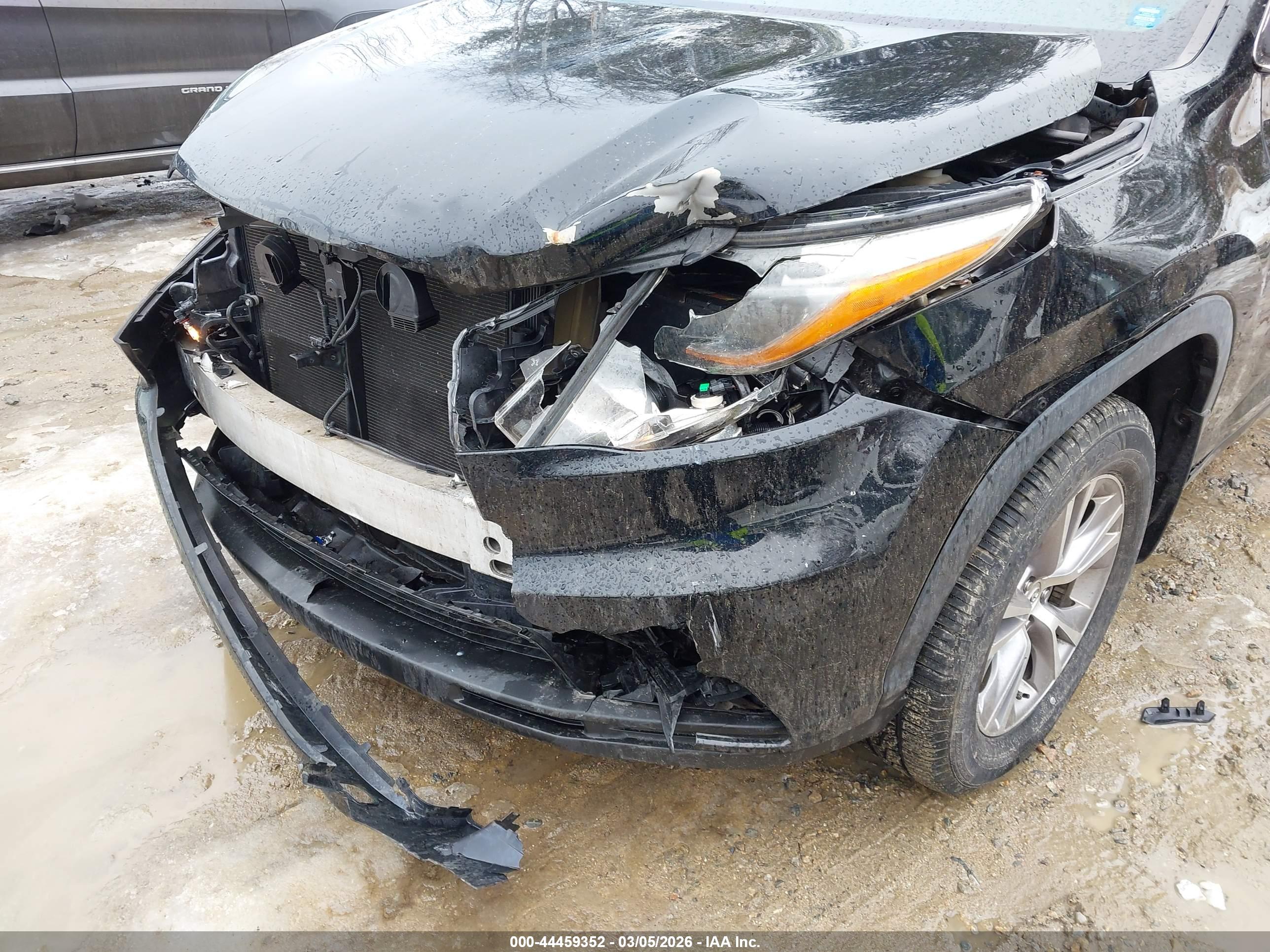 TOYOTA HIGHLANDER image 6