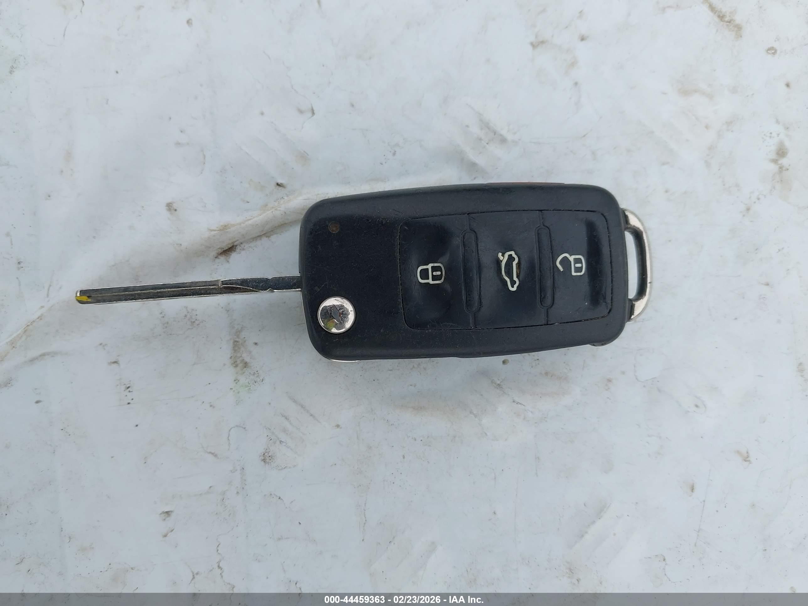 VOLKSWAGEN JETTA image 11