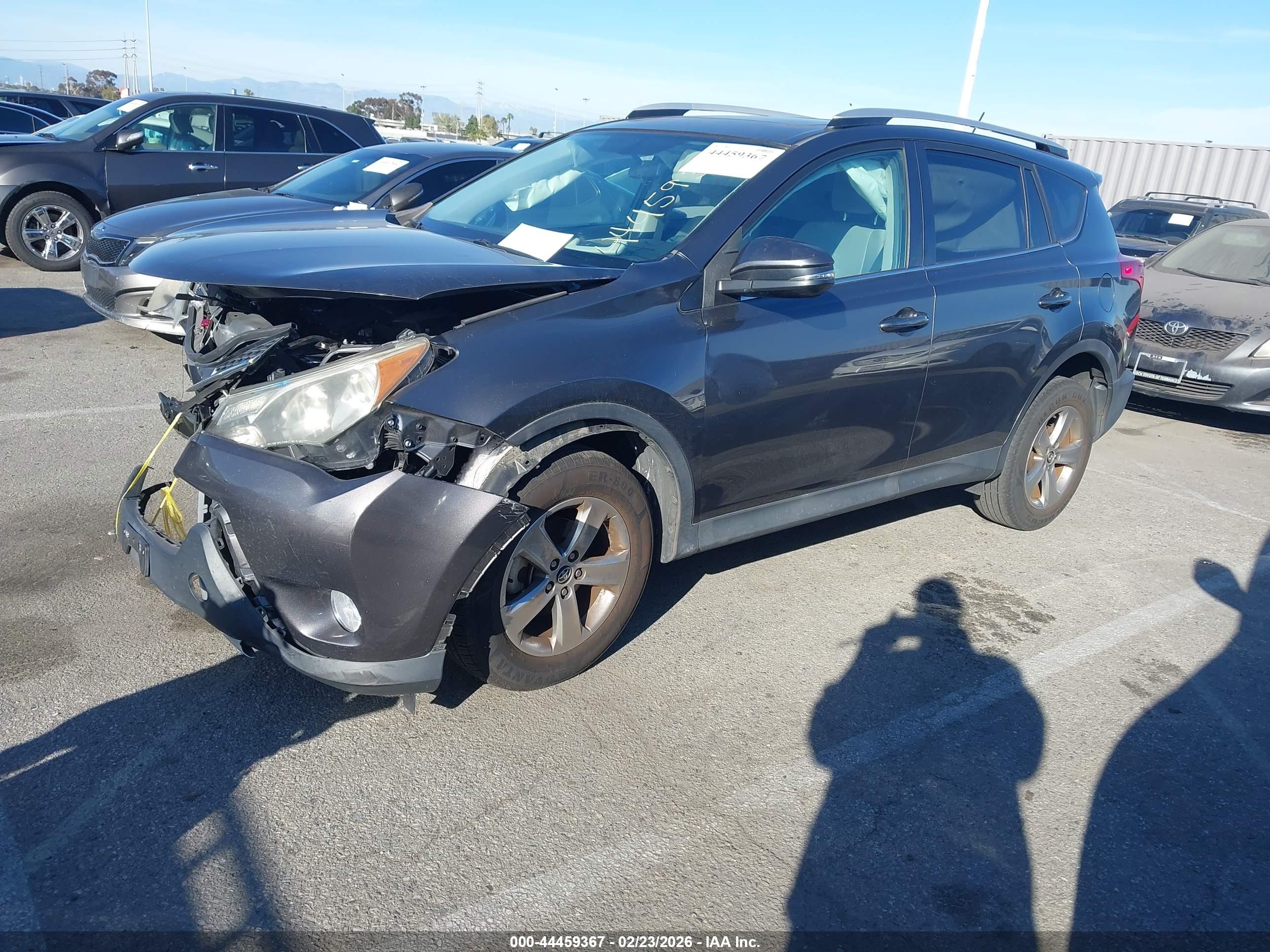 TOYOTA RAV4 image 2