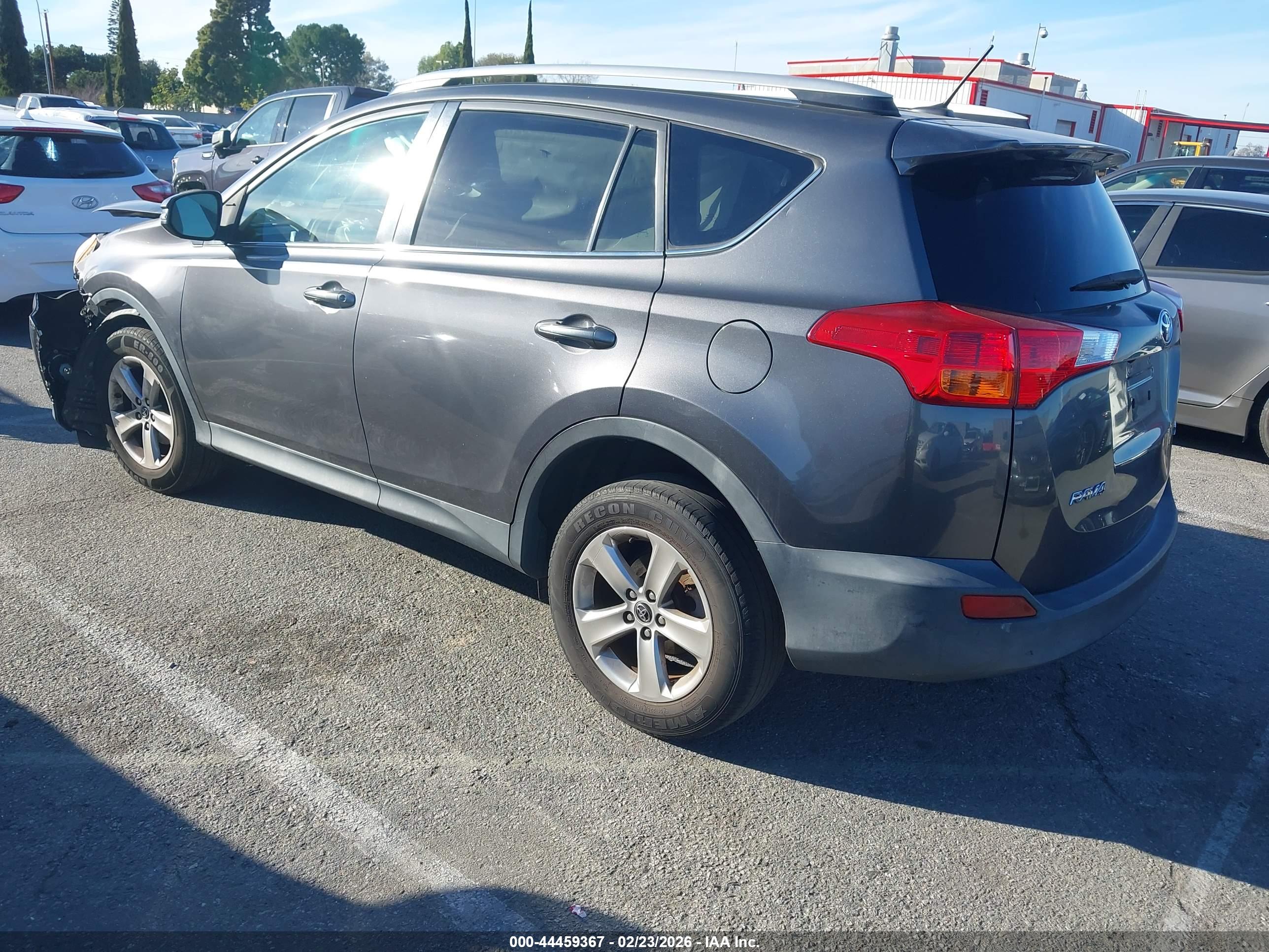 TOYOTA RAV4 image 3
