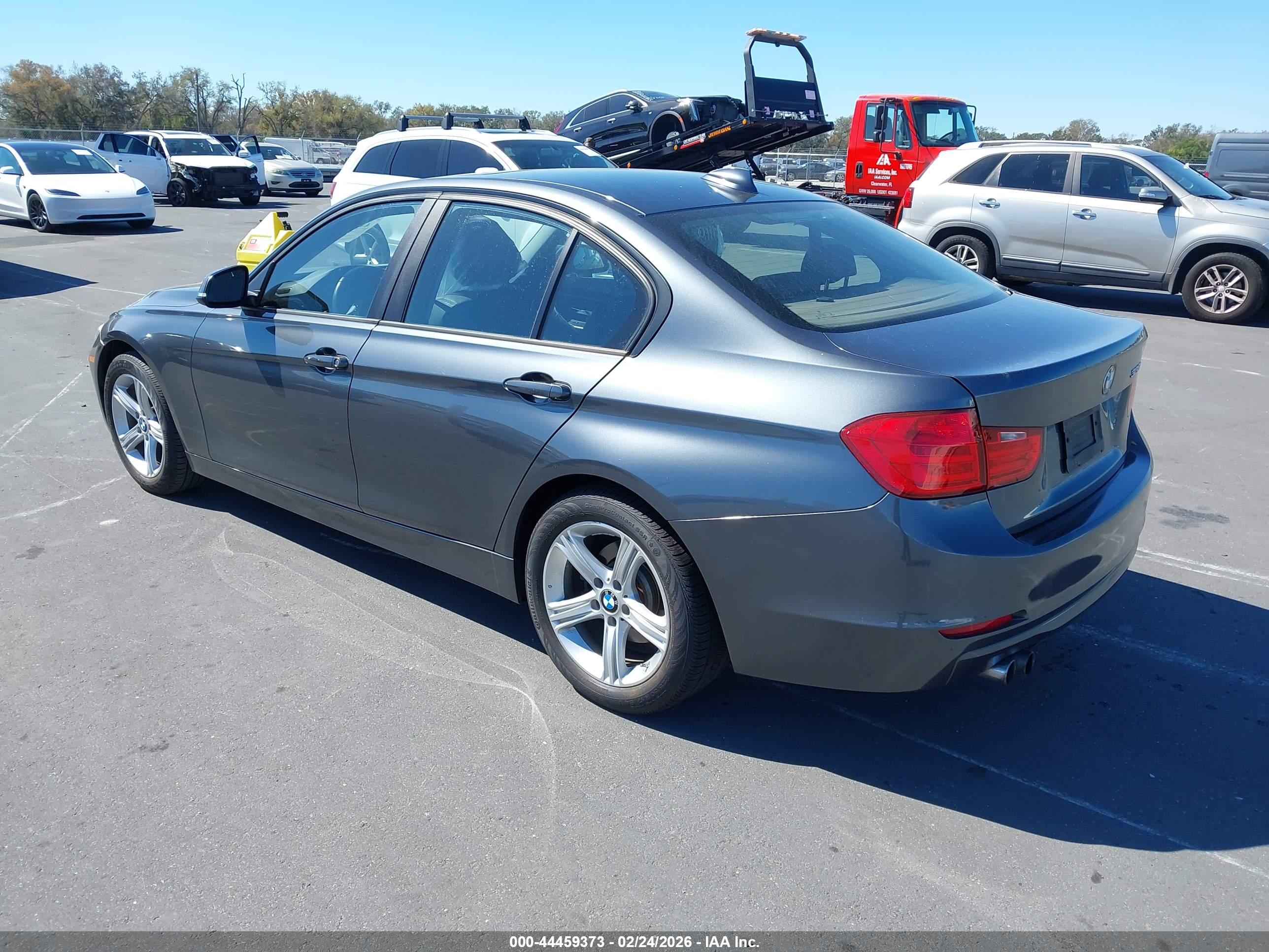 BMW 328I image 3