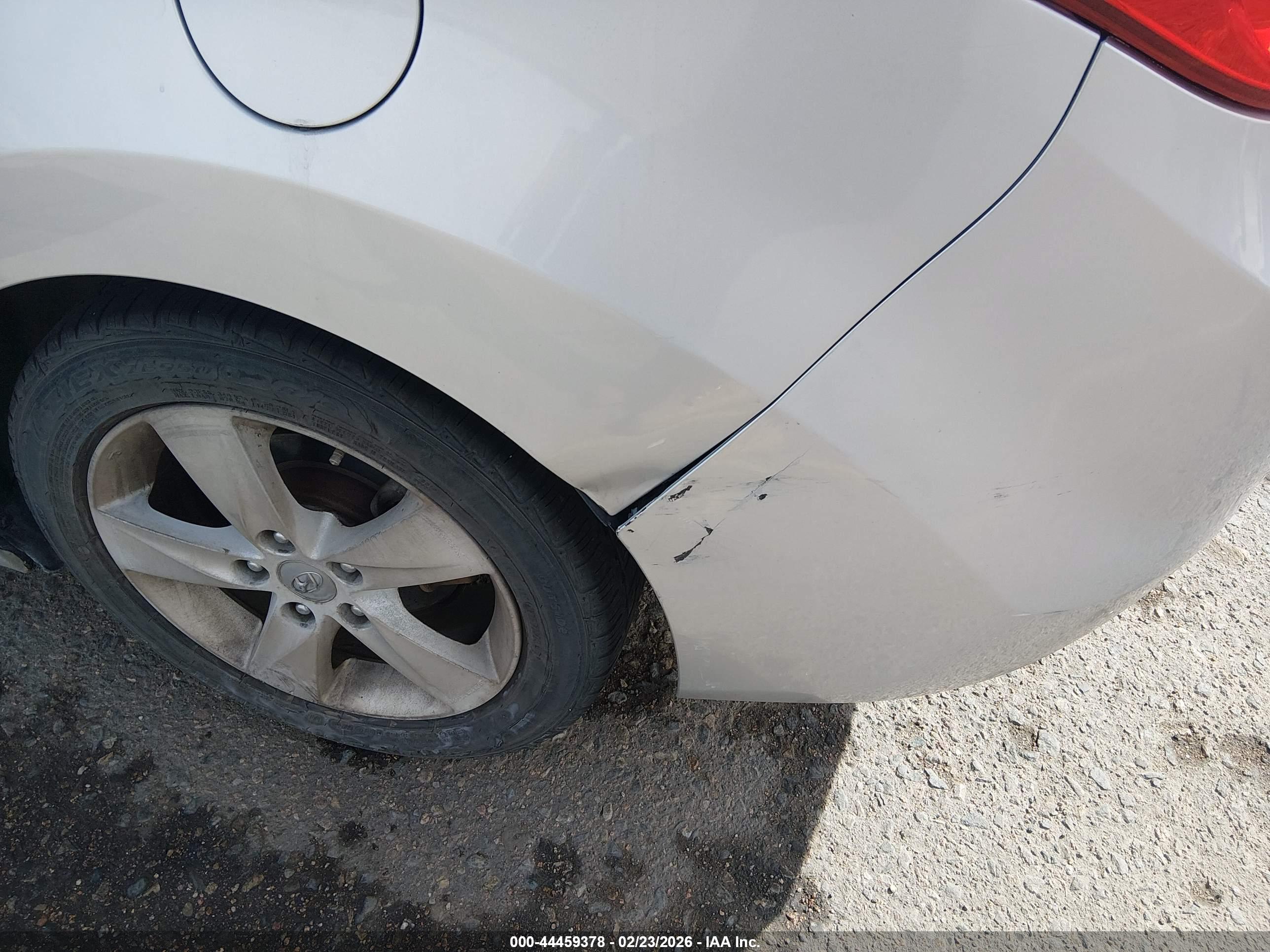 HYUNDAI ELANTRA image 6