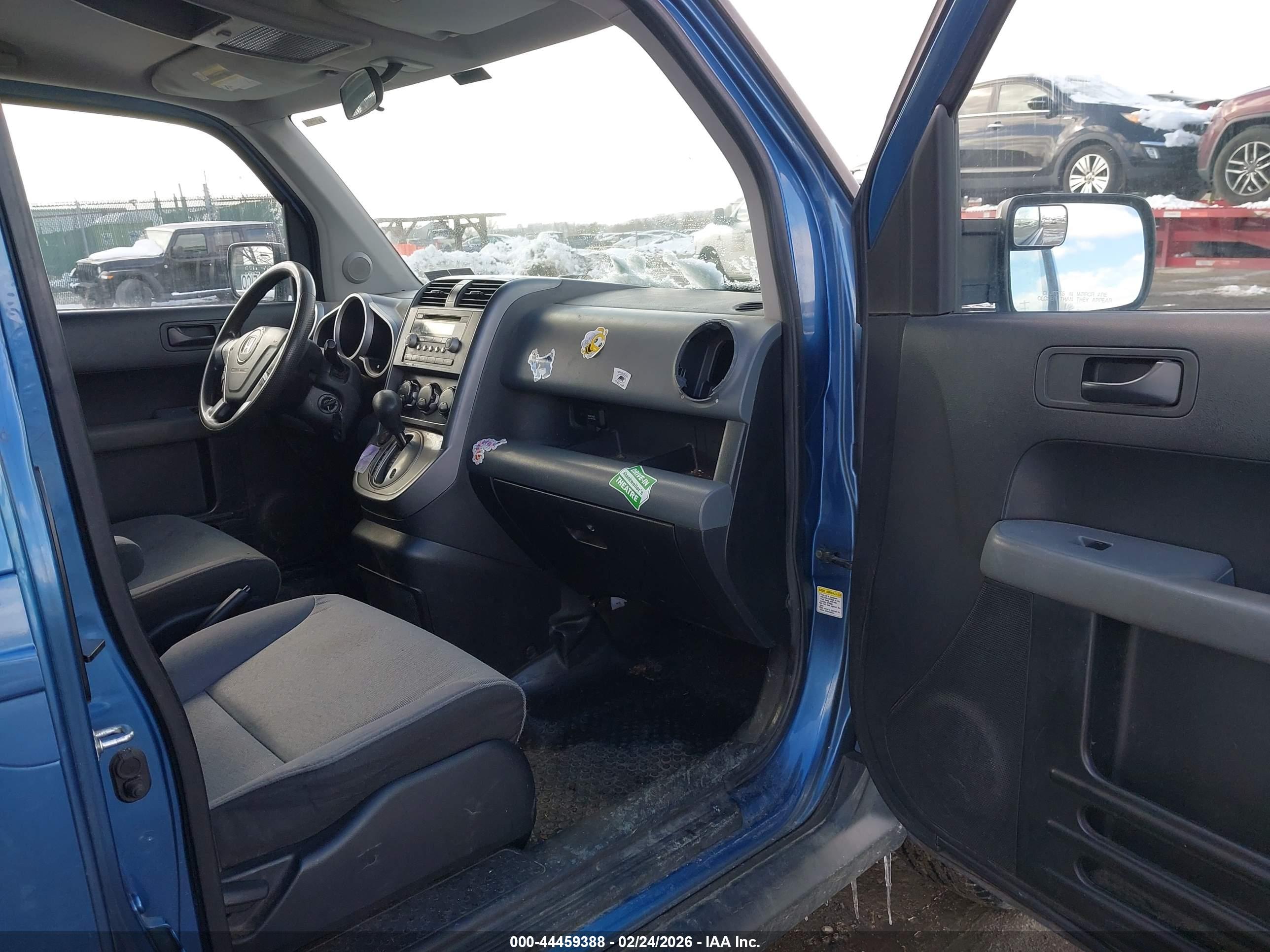 HONDA ELEMENT image 5