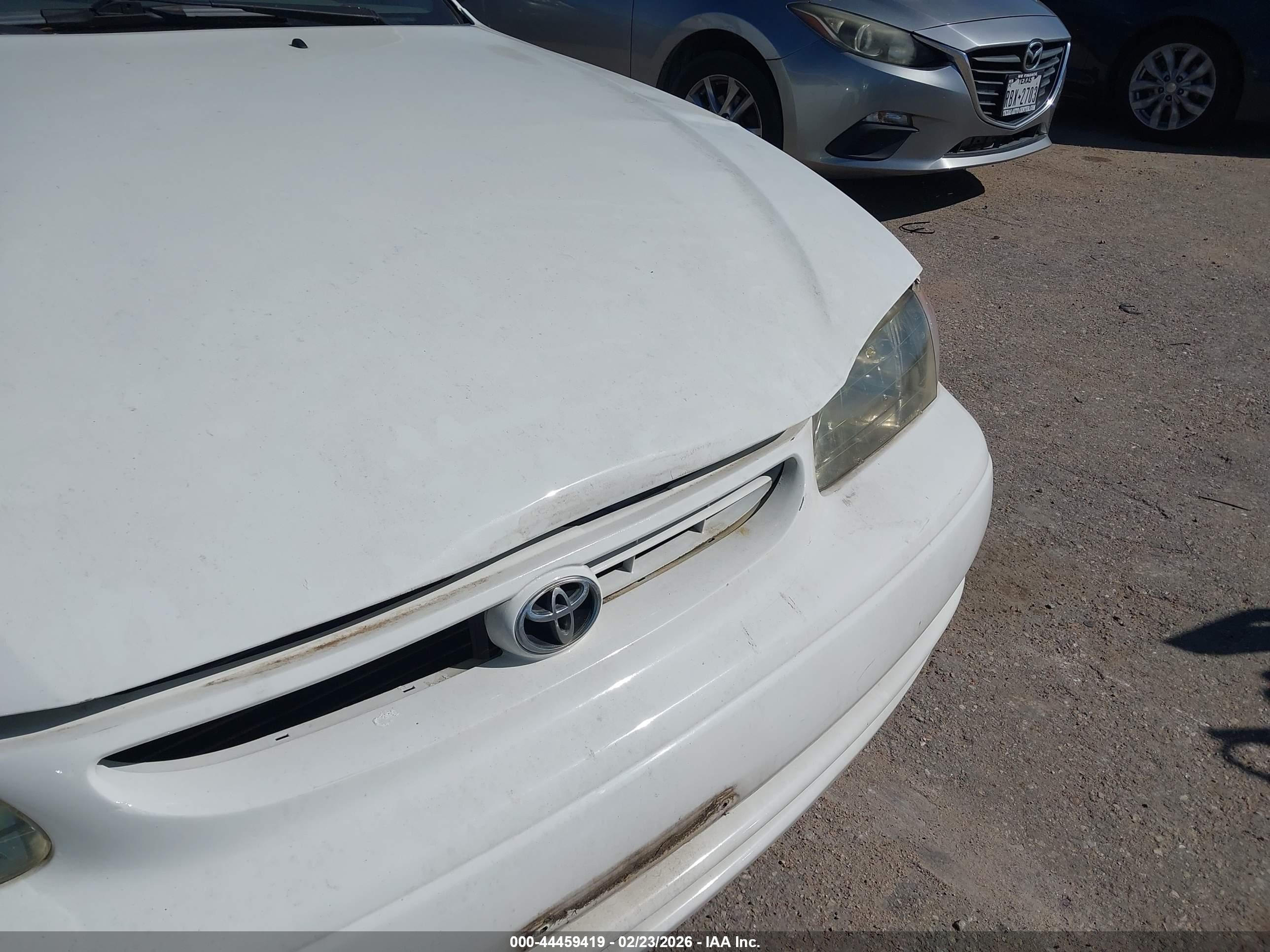 TOYOTA COROLLA image 6