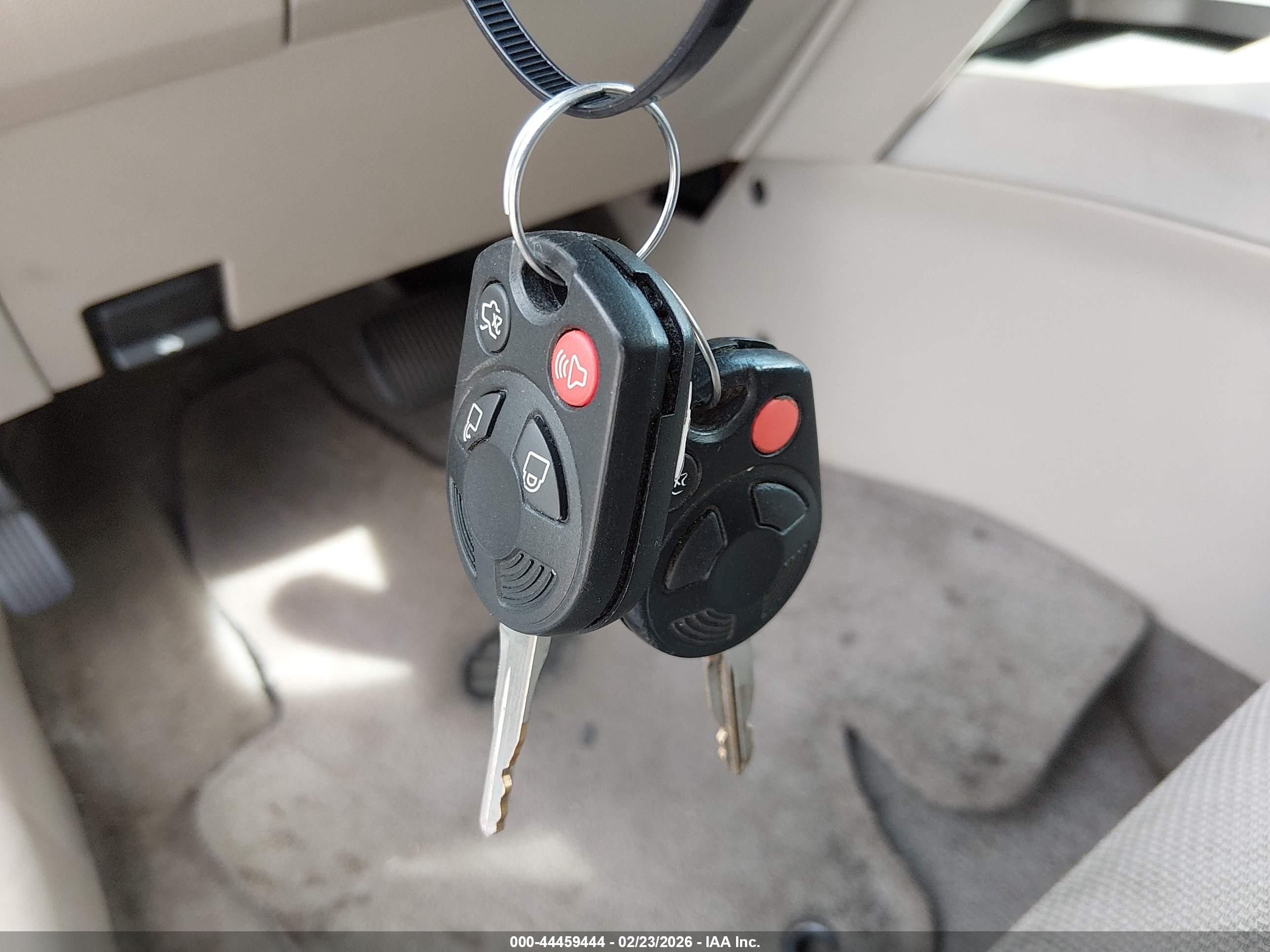 FORD ESCAPE image 11