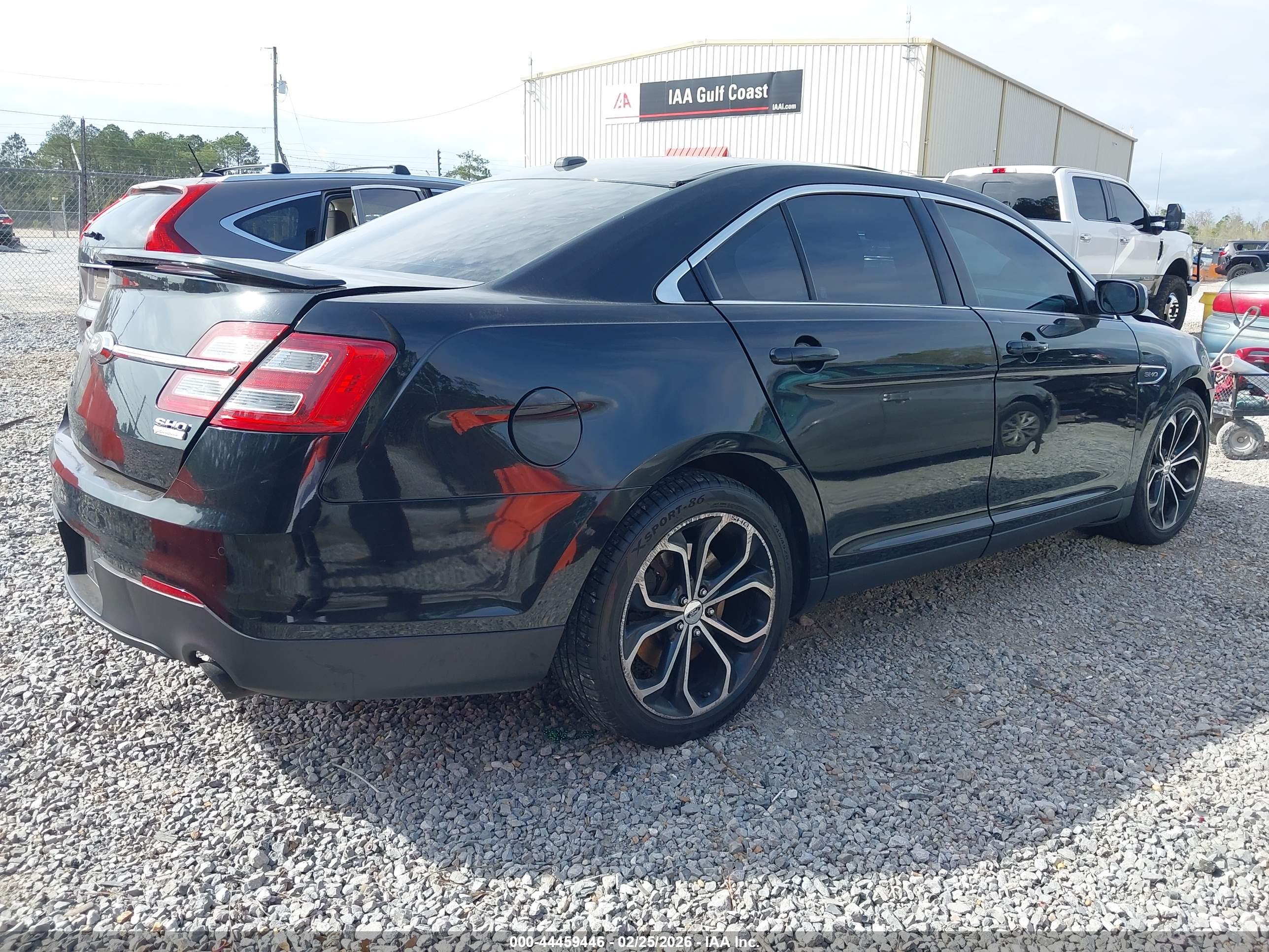 FORD TAURUS image 4