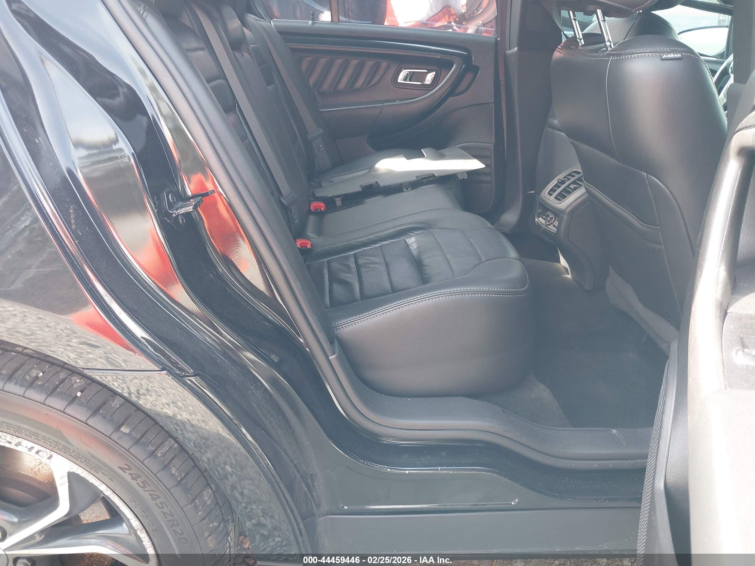FORD TAURUS image 8
