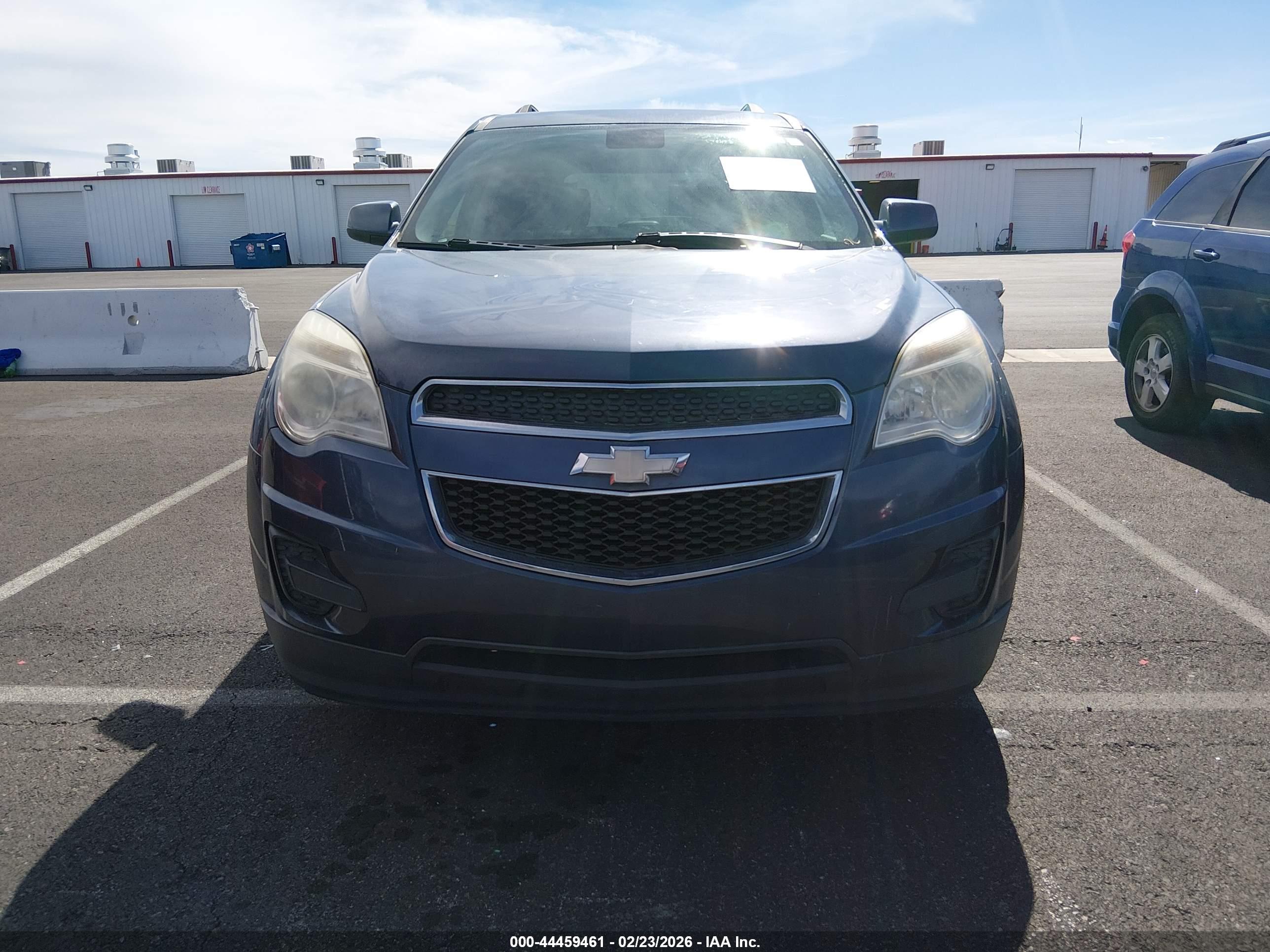 CHEVROLET EQUINOX image 6