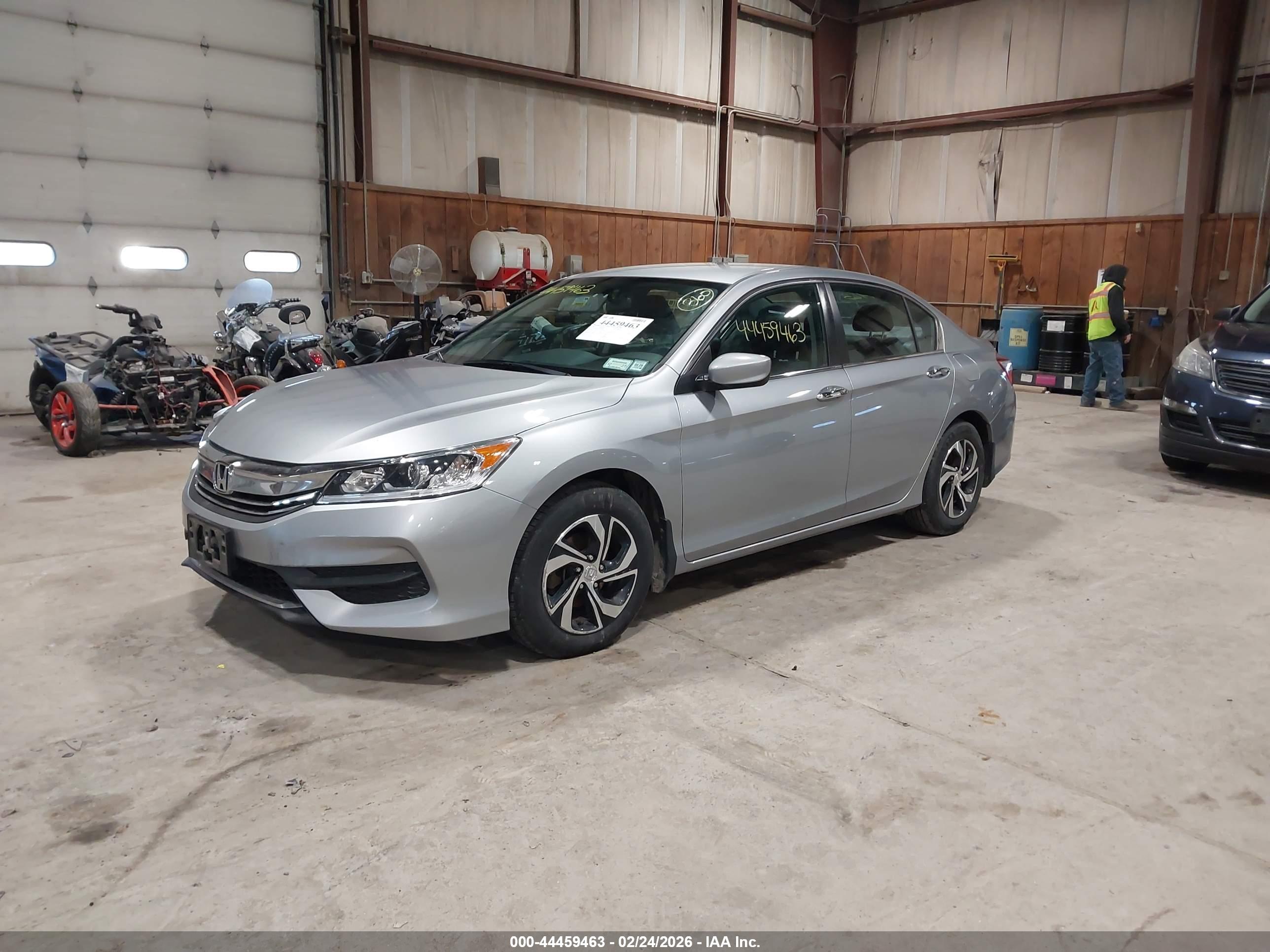 HONDA ACCORD image 2