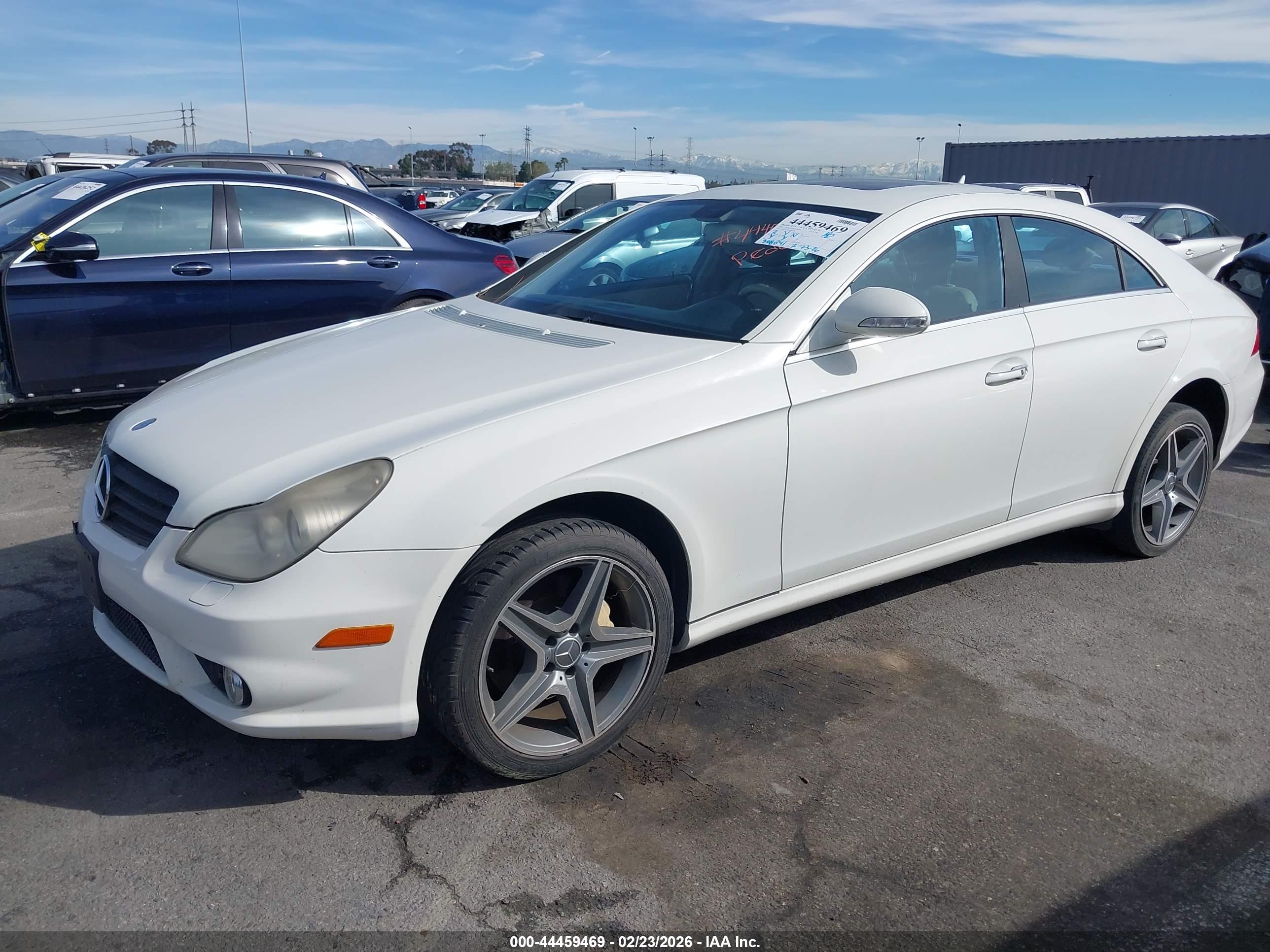 MERCEDES-BENZ CLS image 2