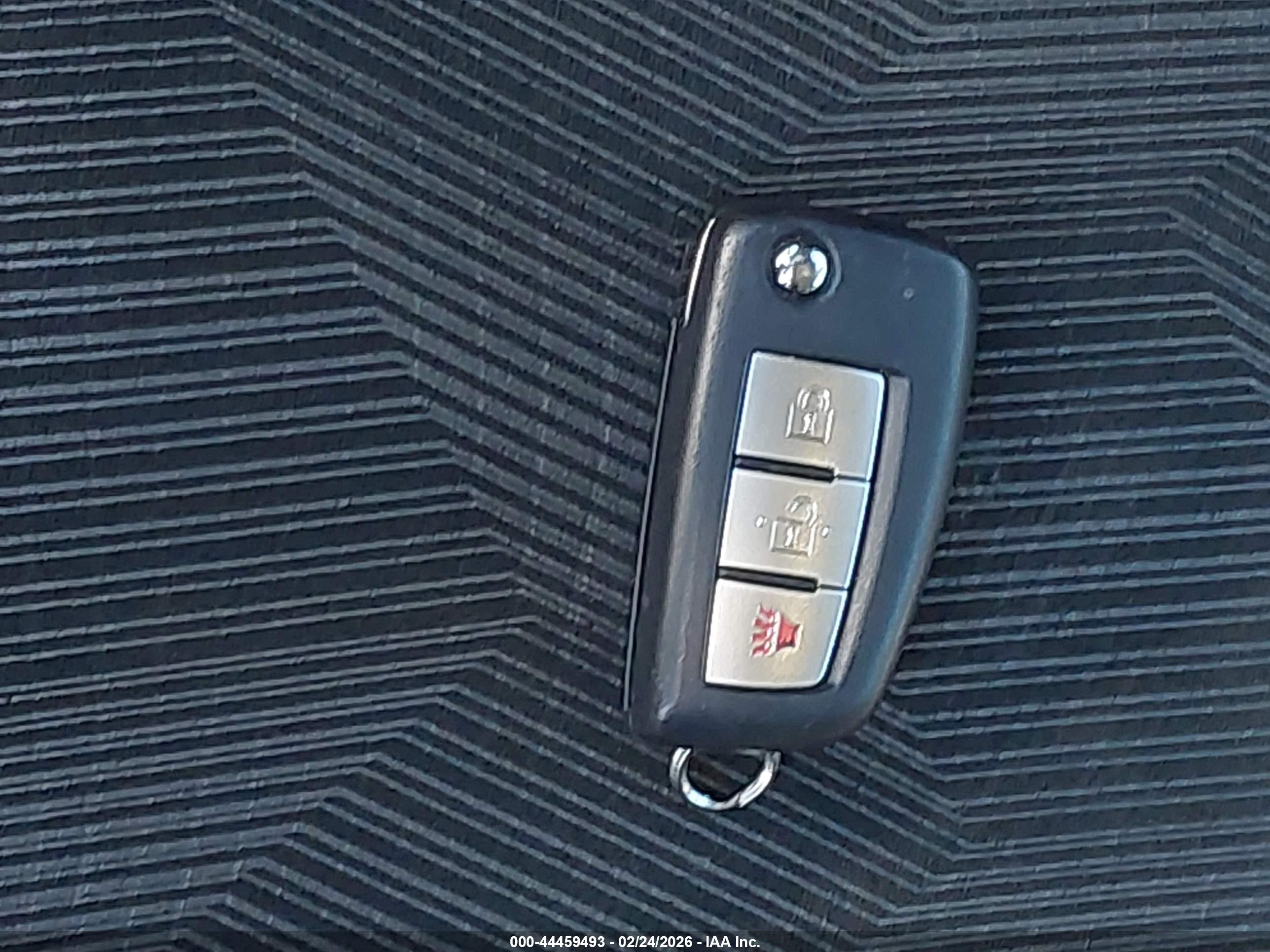 NISSAN ROGUE image 11
