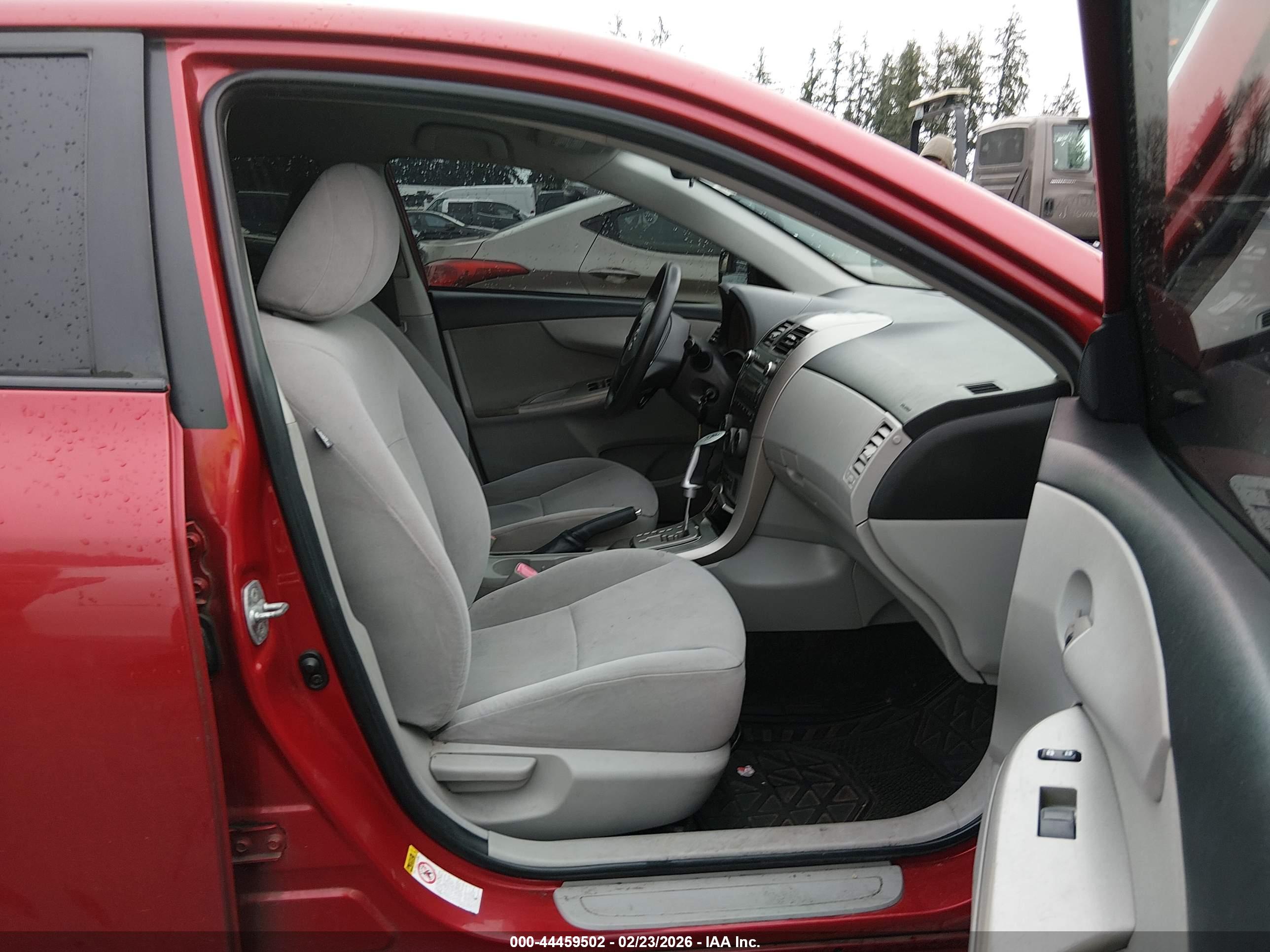 TOYOTA COROLLA image 5