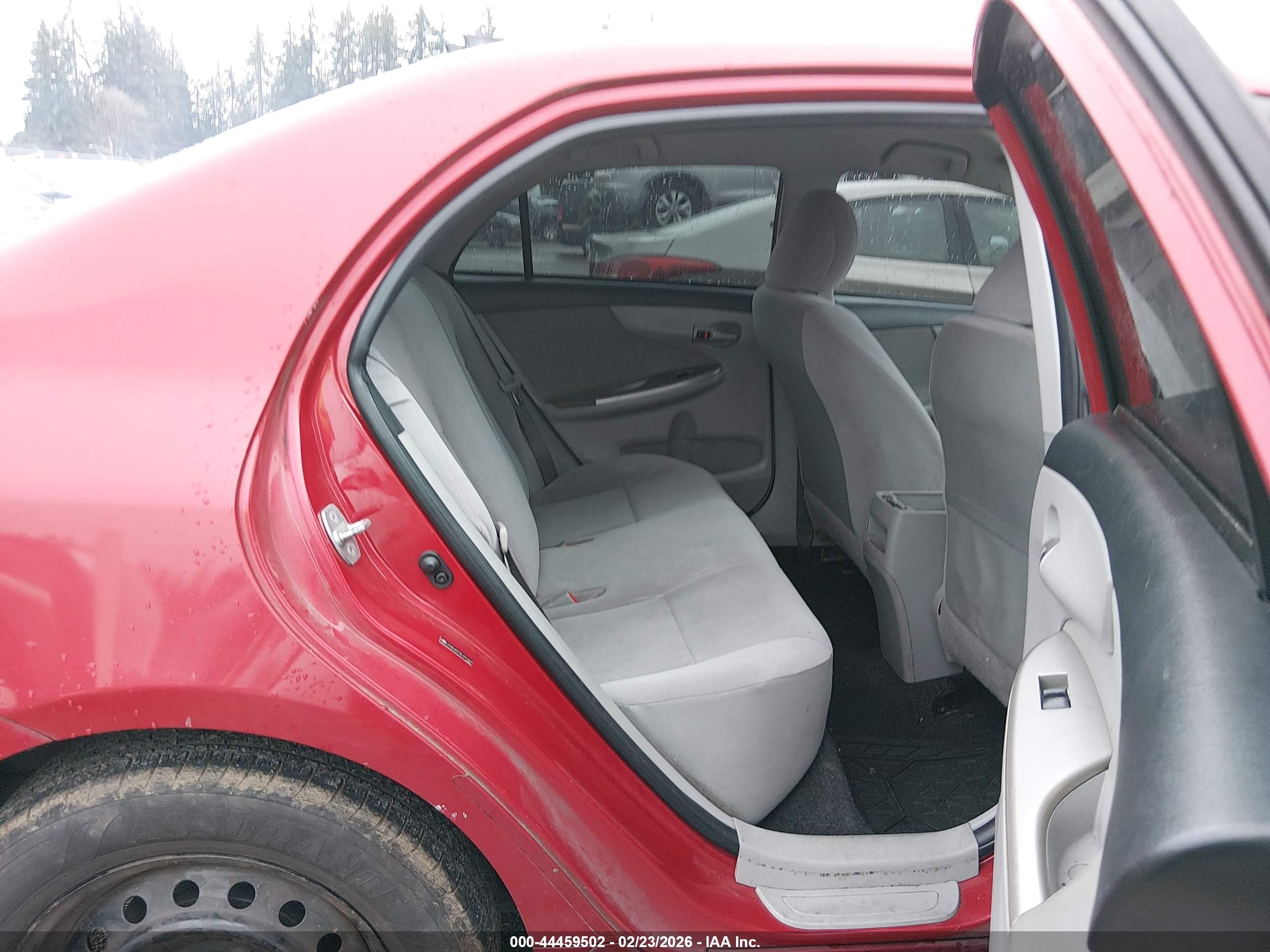 TOYOTA COROLLA image 8