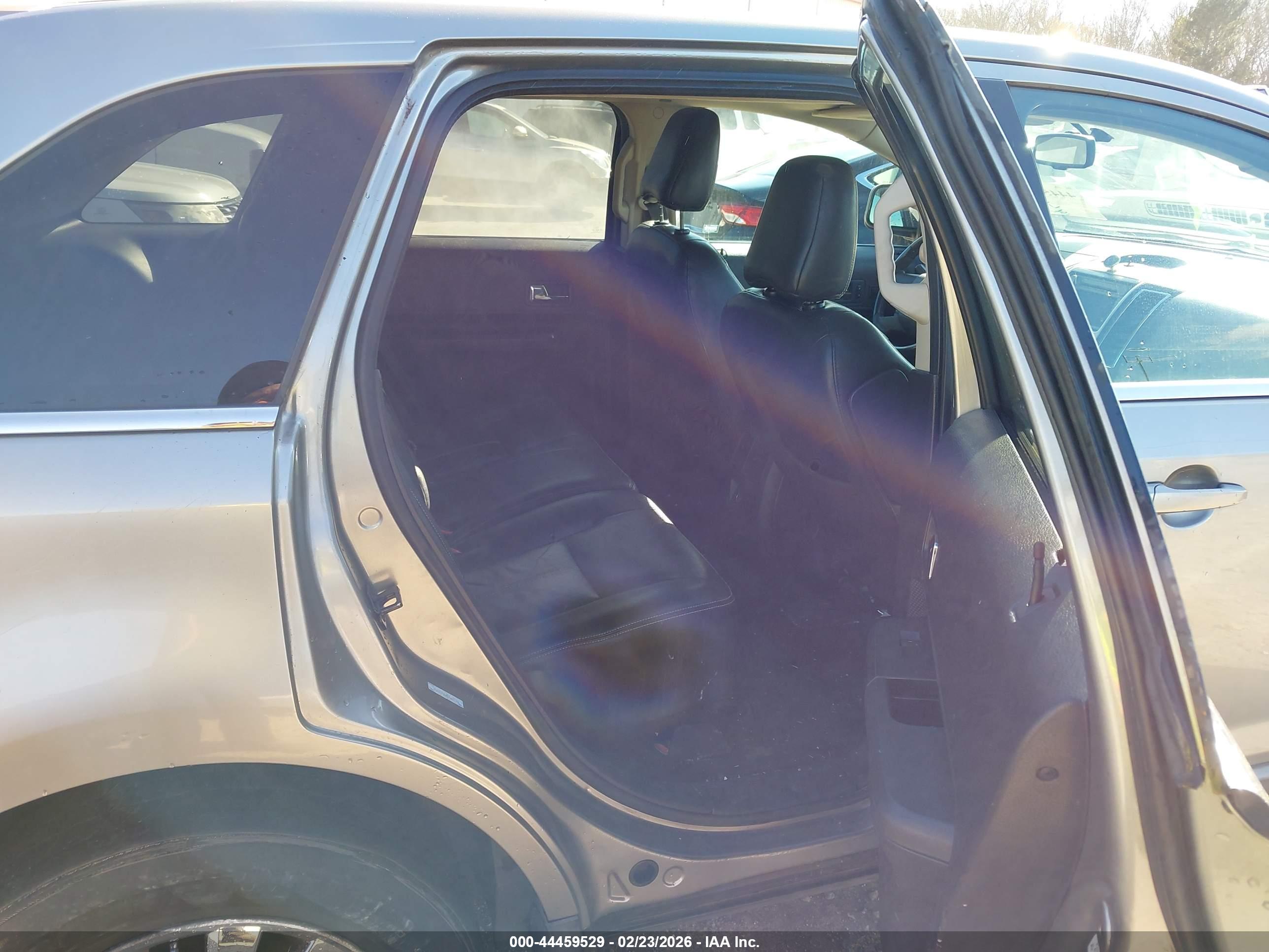 FORD EDGE image 8