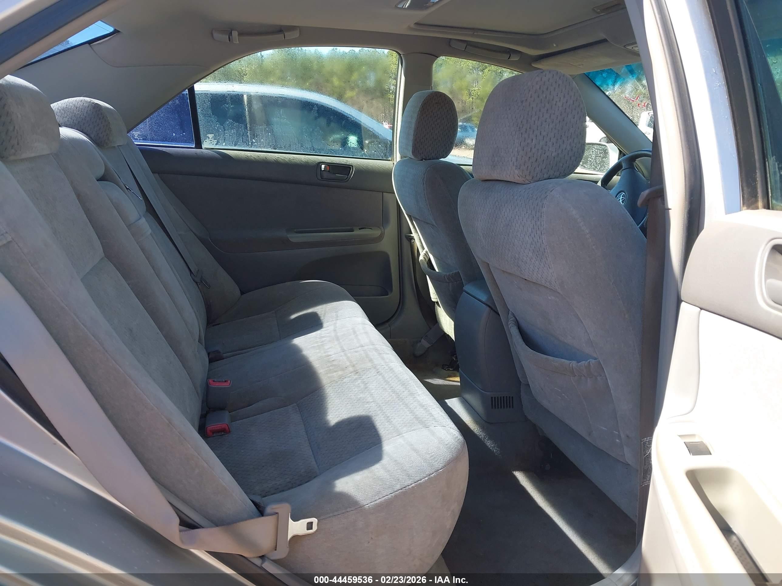TOYOTA CAMRY image 8
