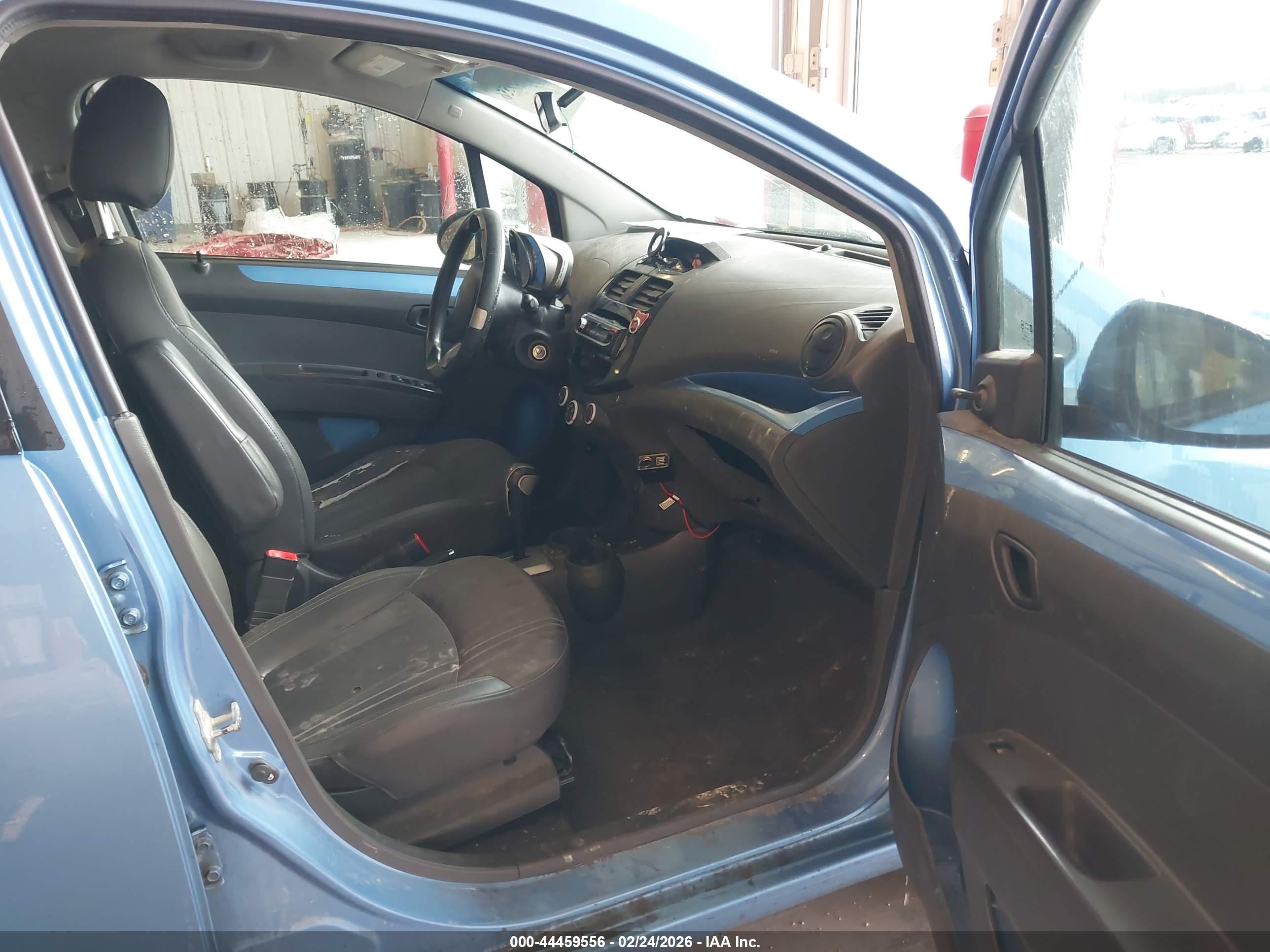 CHEVROLET SPARK image 5
