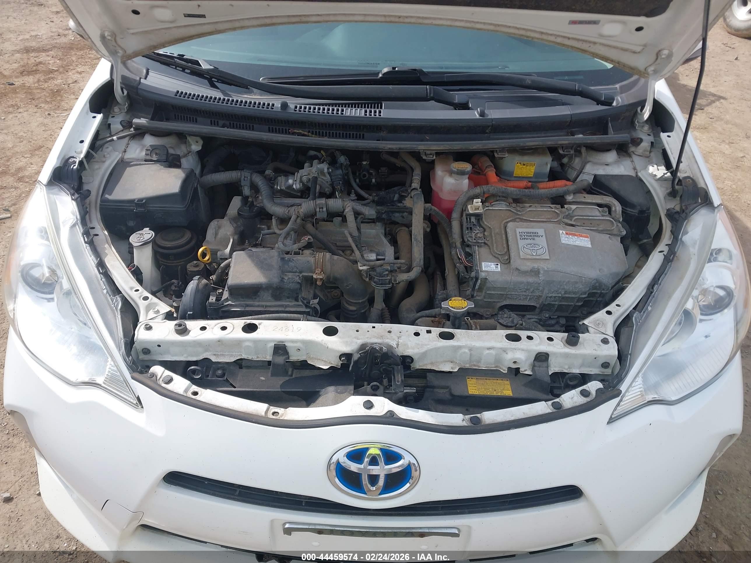 TOYOTA PRIUS image 10