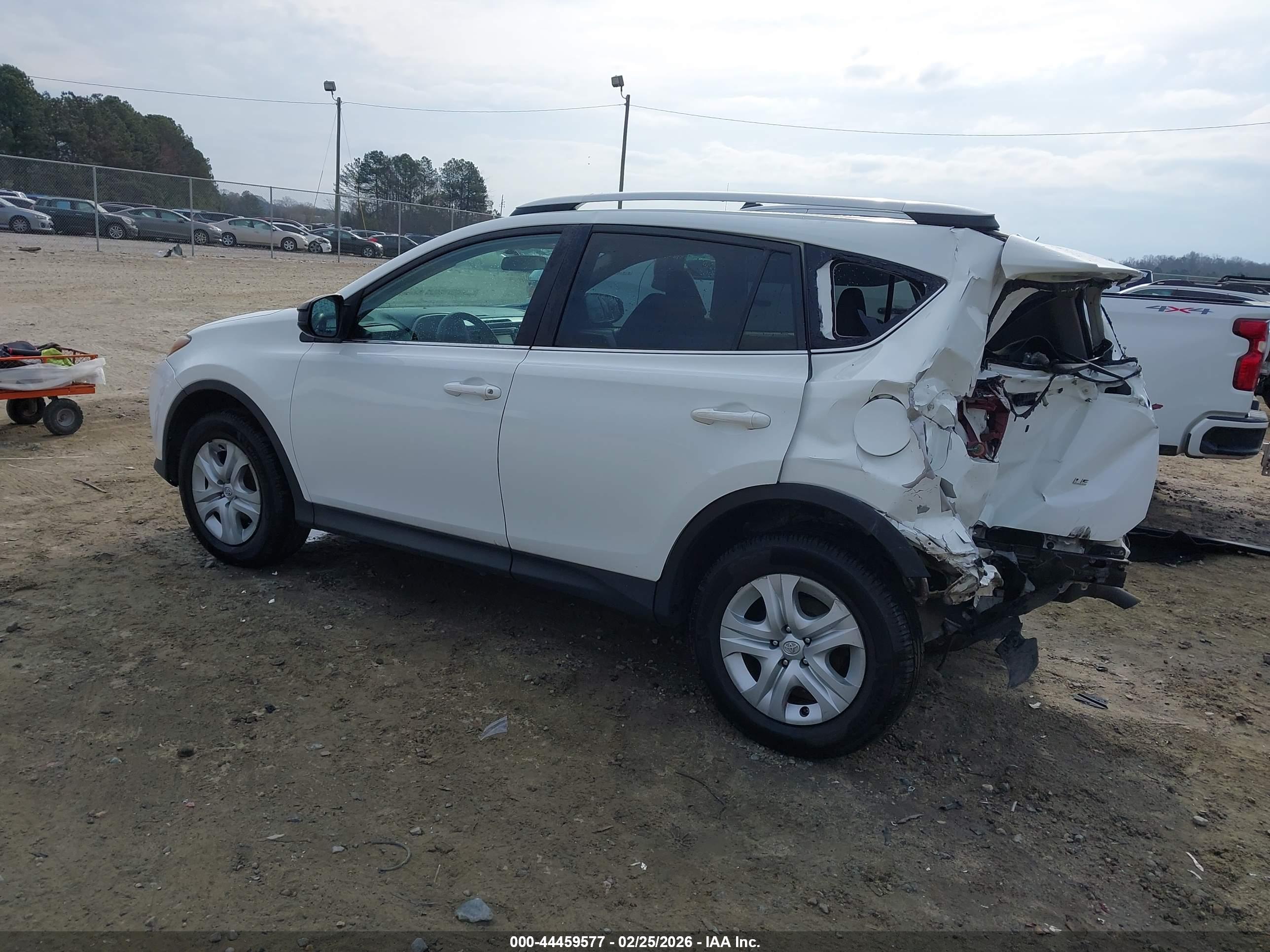 TOYOTA RAV4 image 3