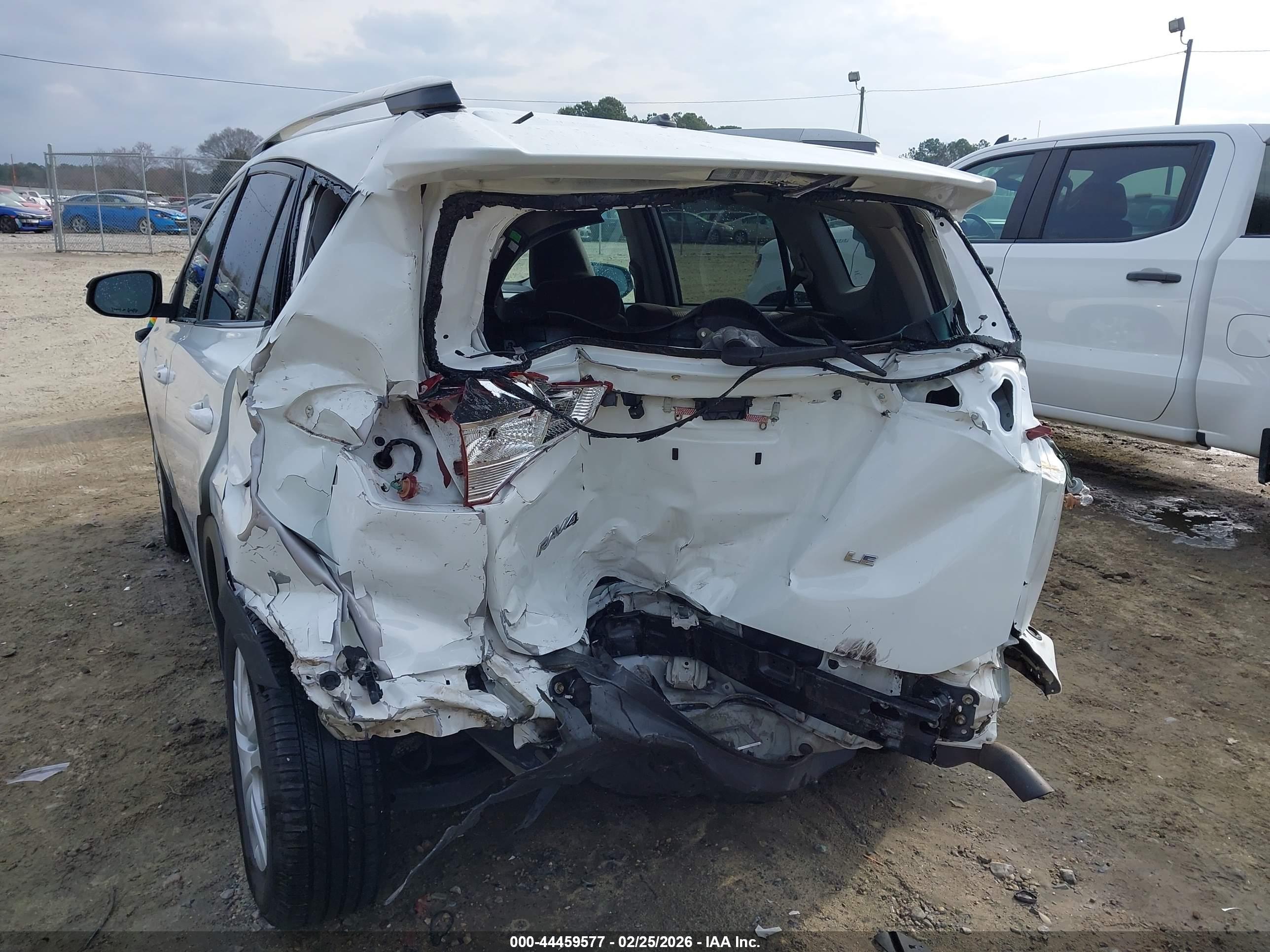 TOYOTA RAV4 image 6