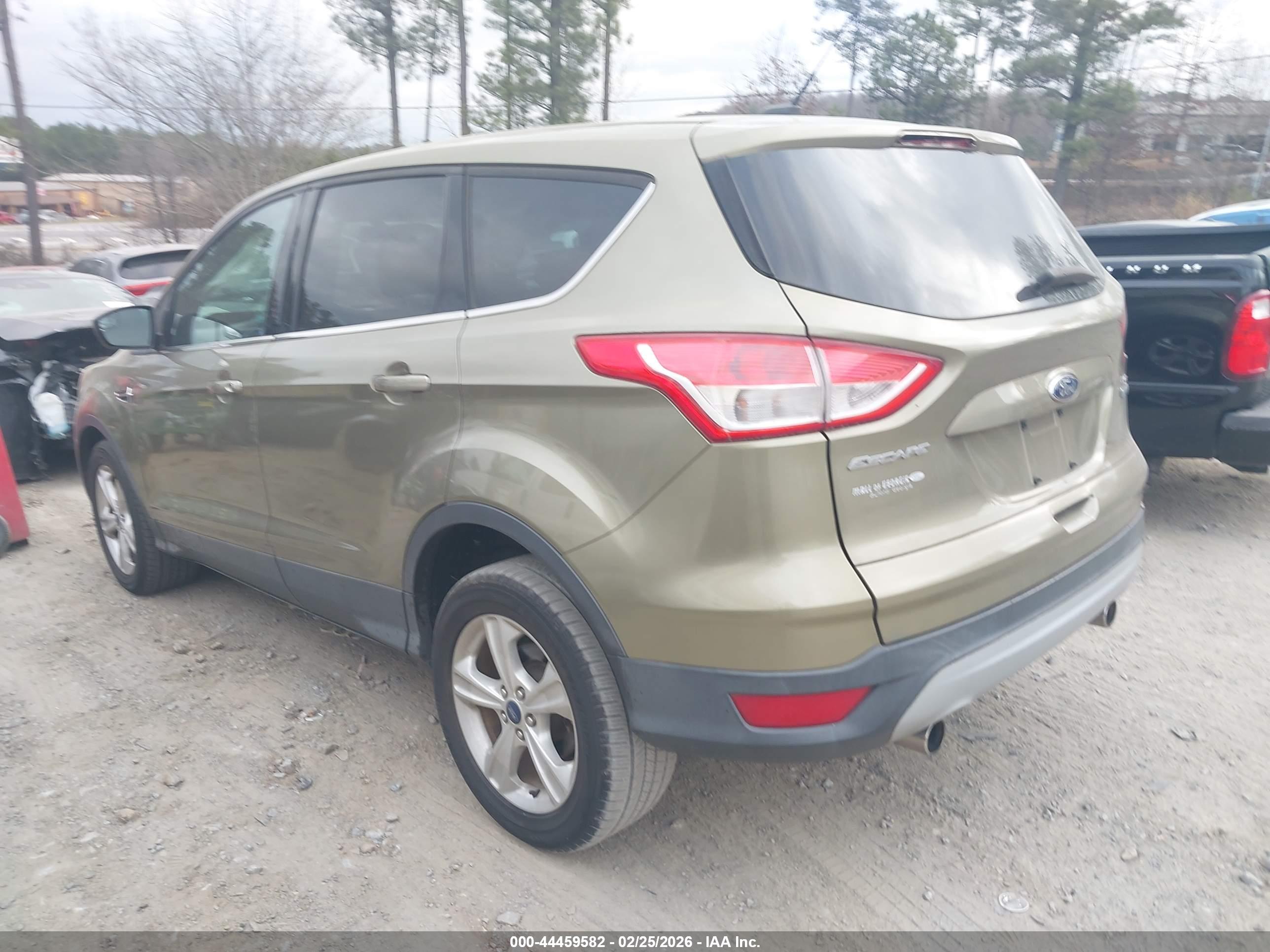 FORD ESCAPE image 3