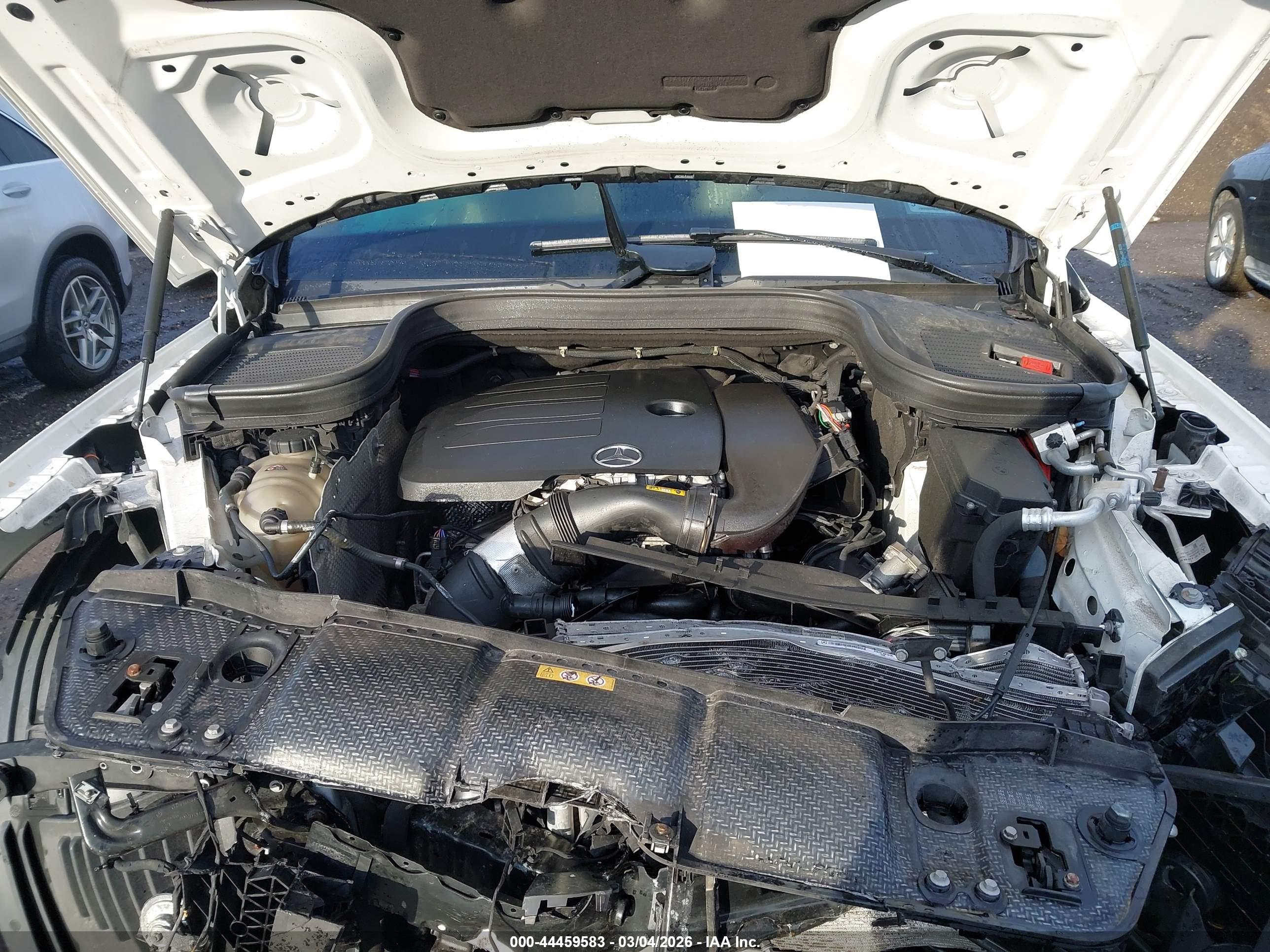MERCEDES-BENZ GLE image 10
