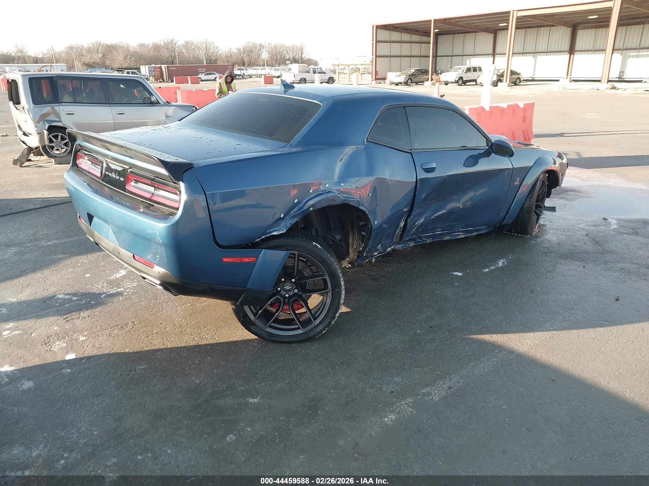 DODGE CHALLENGER image 4