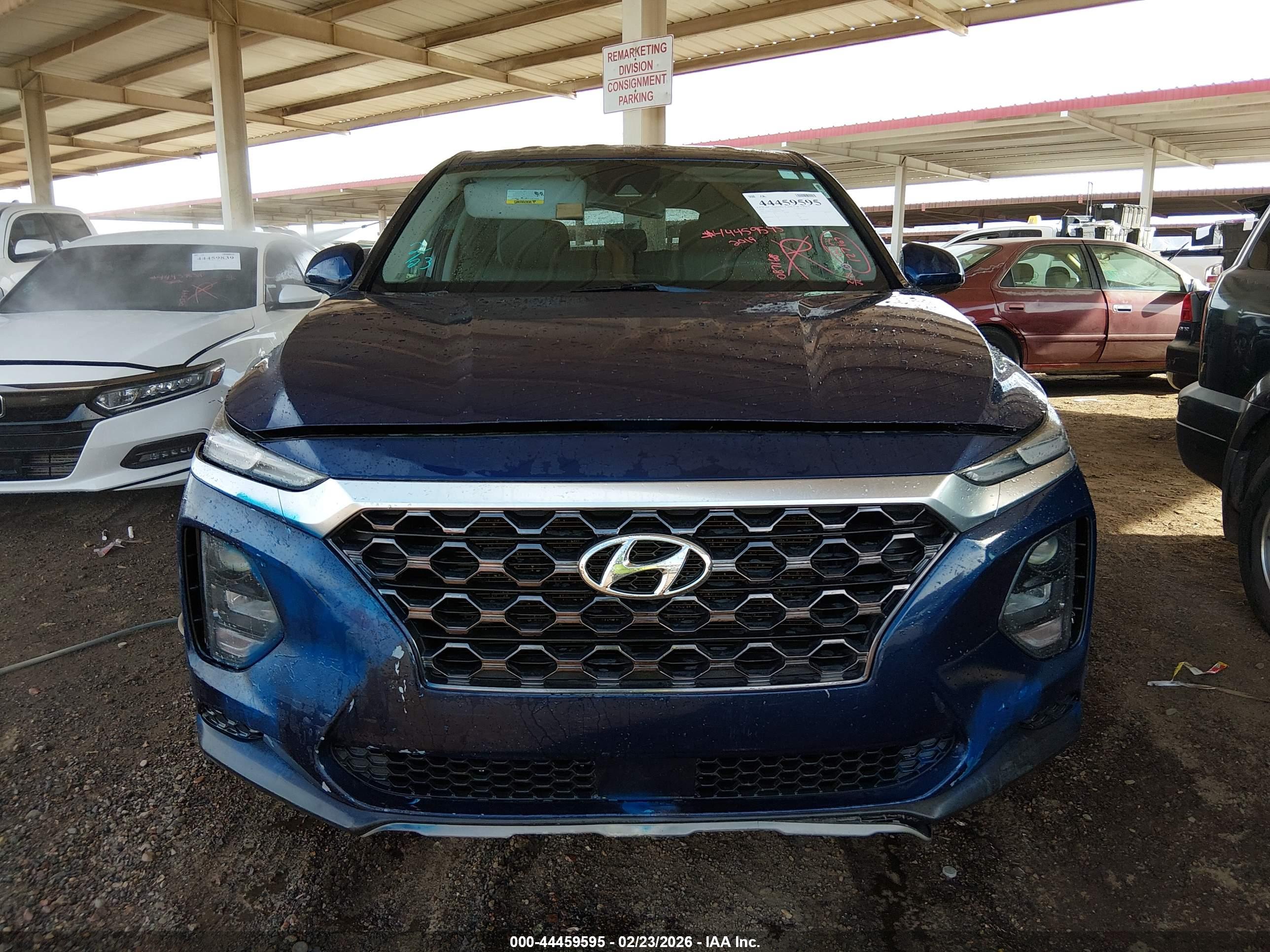 HYUNDAI SANTA image 6