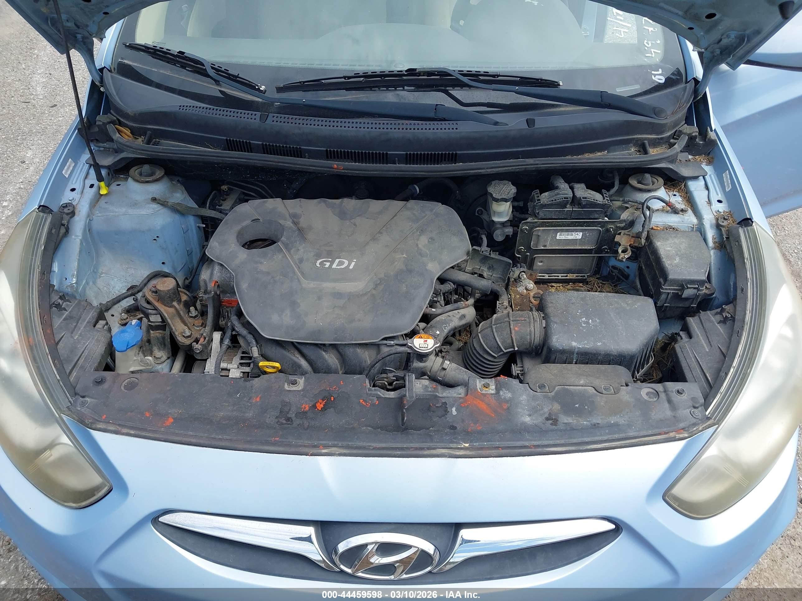 HYUNDAI ACCENT image 10