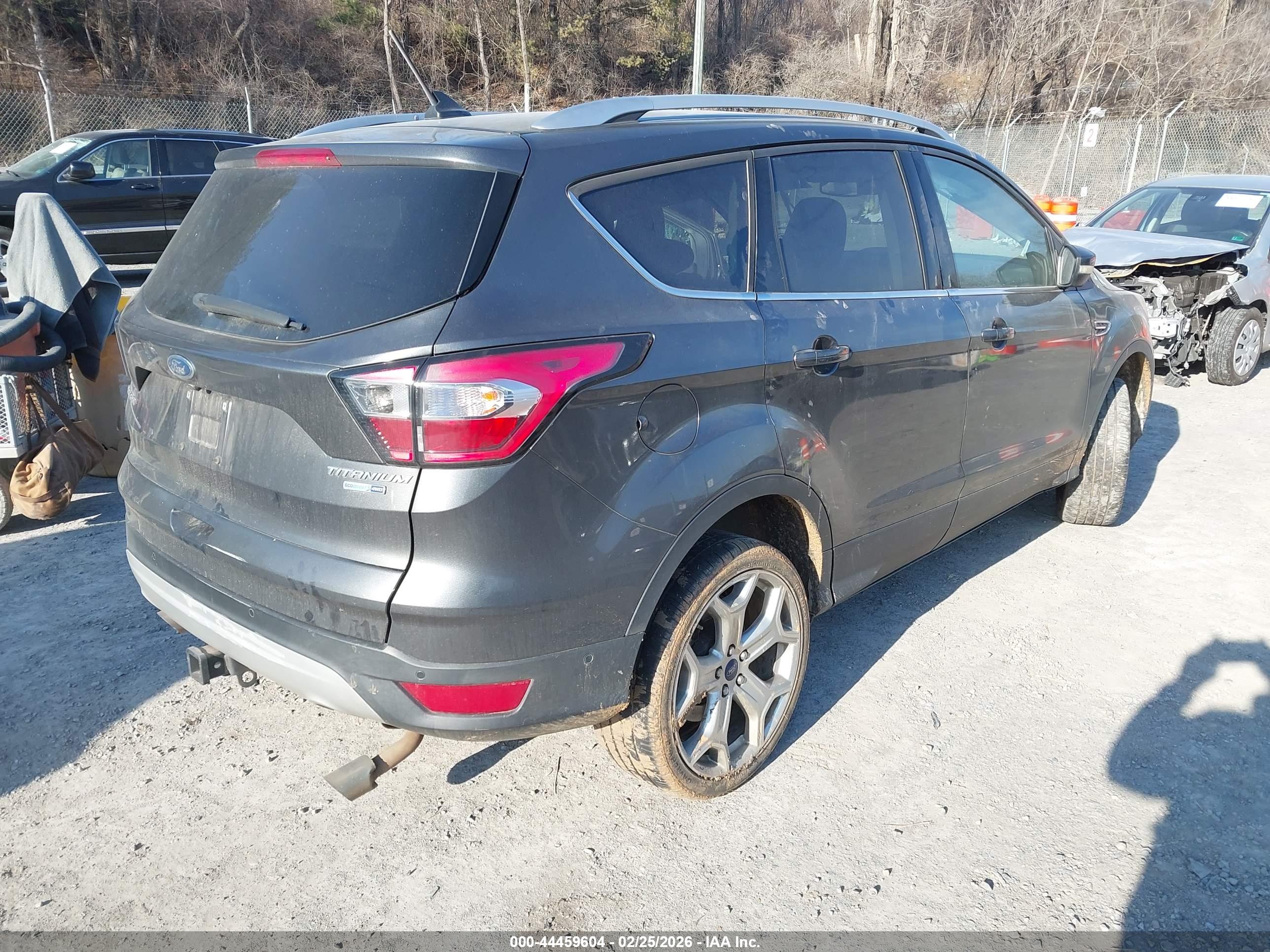 FORD ESCAPE image 4