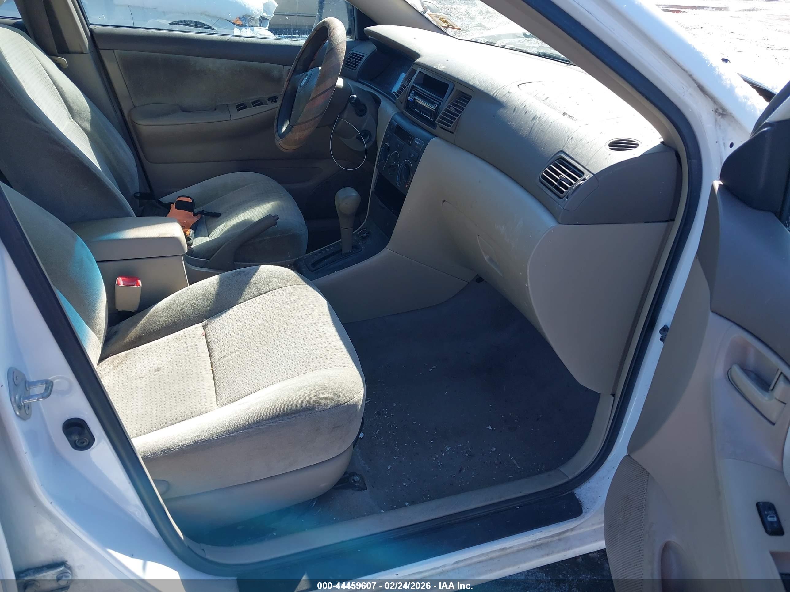 TOYOTA COROLLA image 5