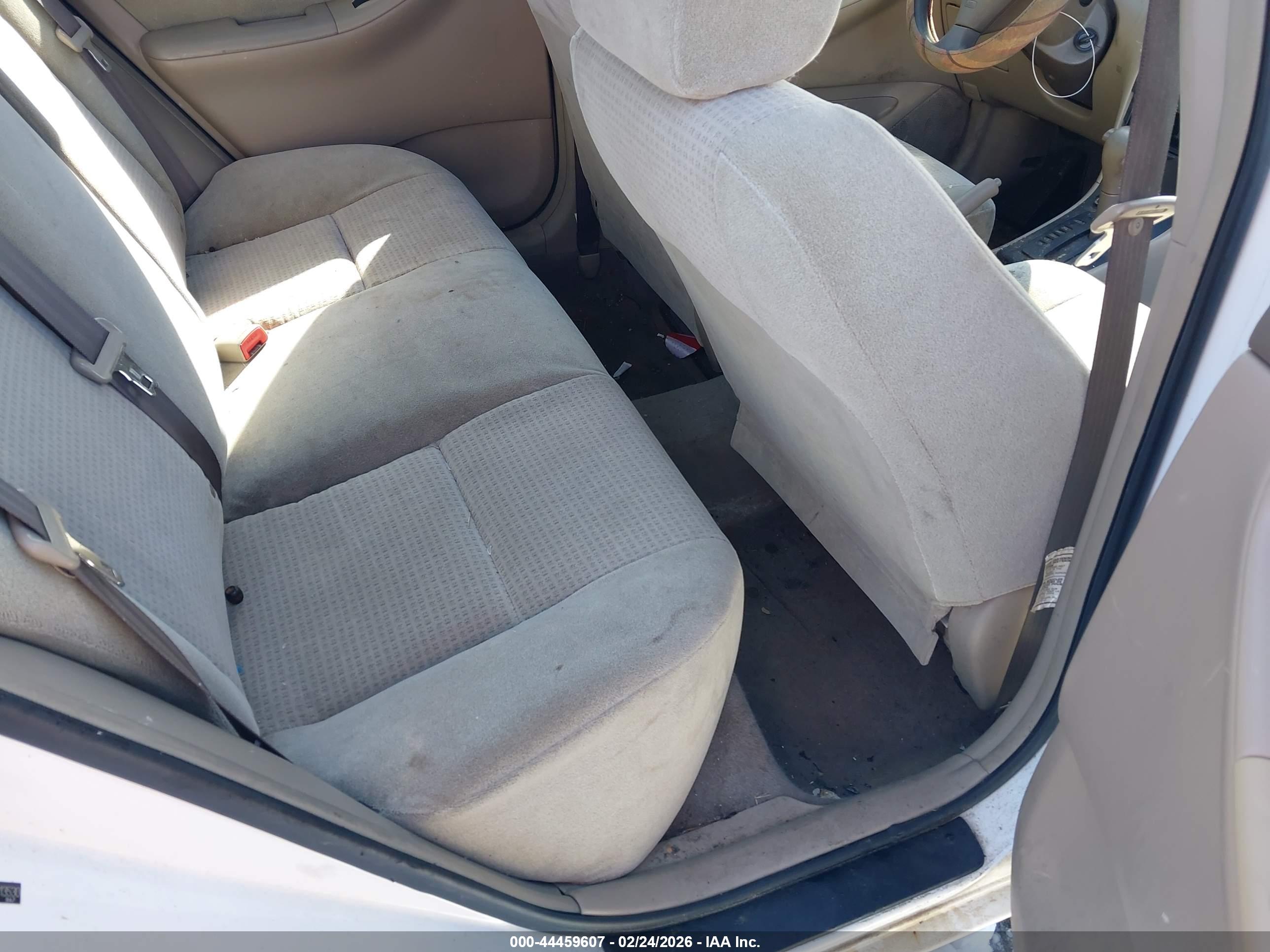 TOYOTA COROLLA image 8