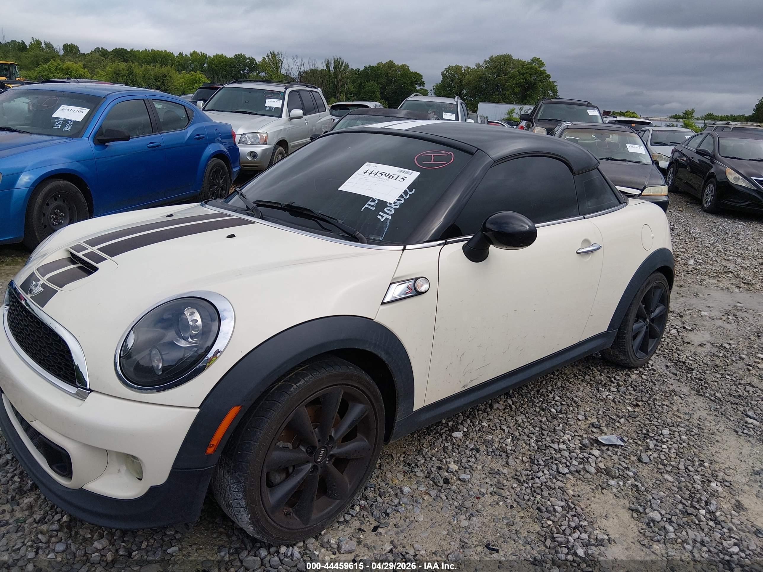 MINI COOPER image 2