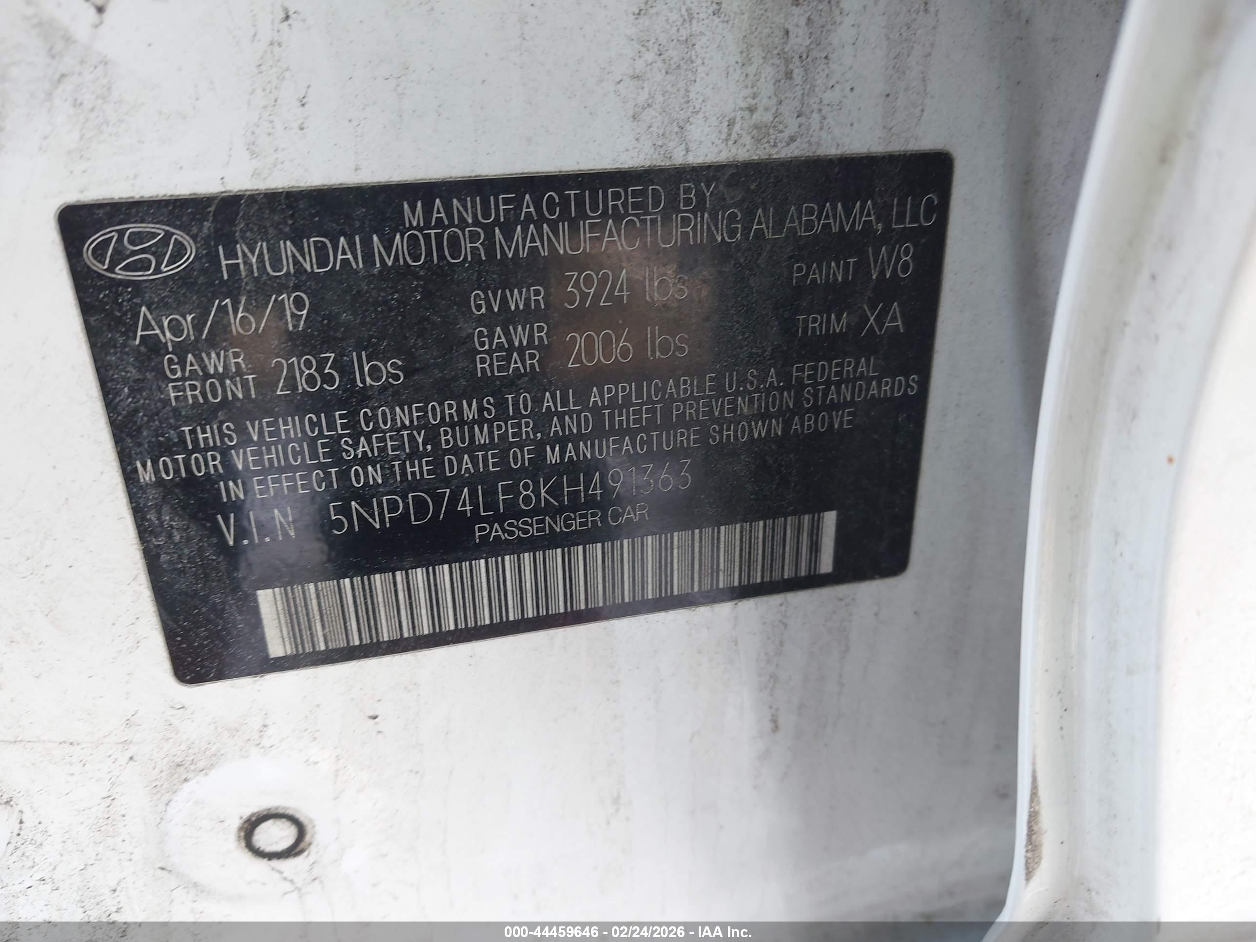 HYUNDAI ELANTRA image 9