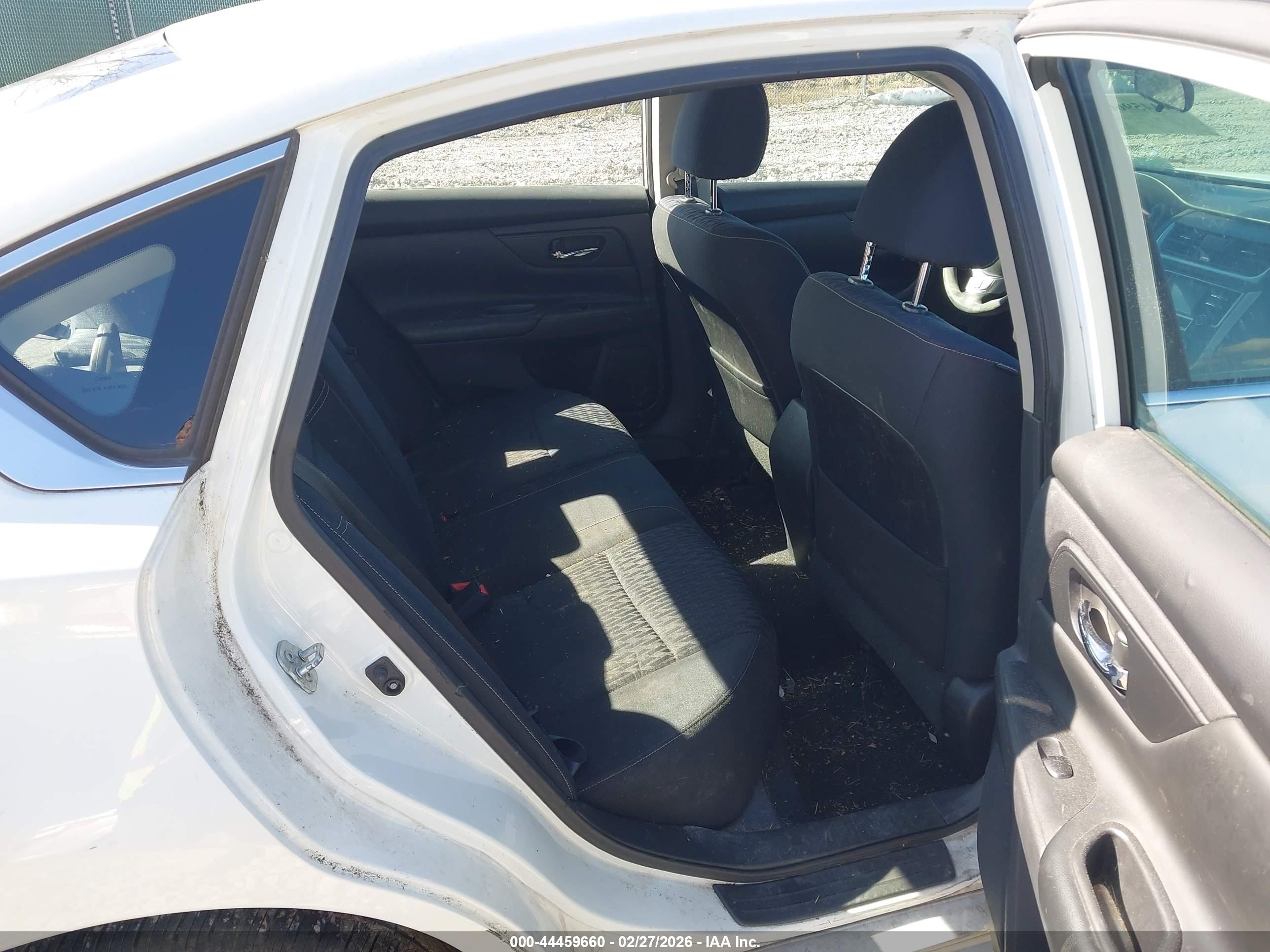 NISSAN ALTIMA image 8
