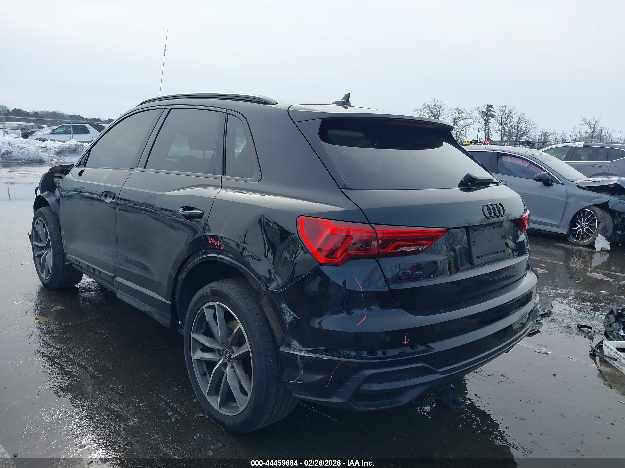 AUDI Q3 image 3