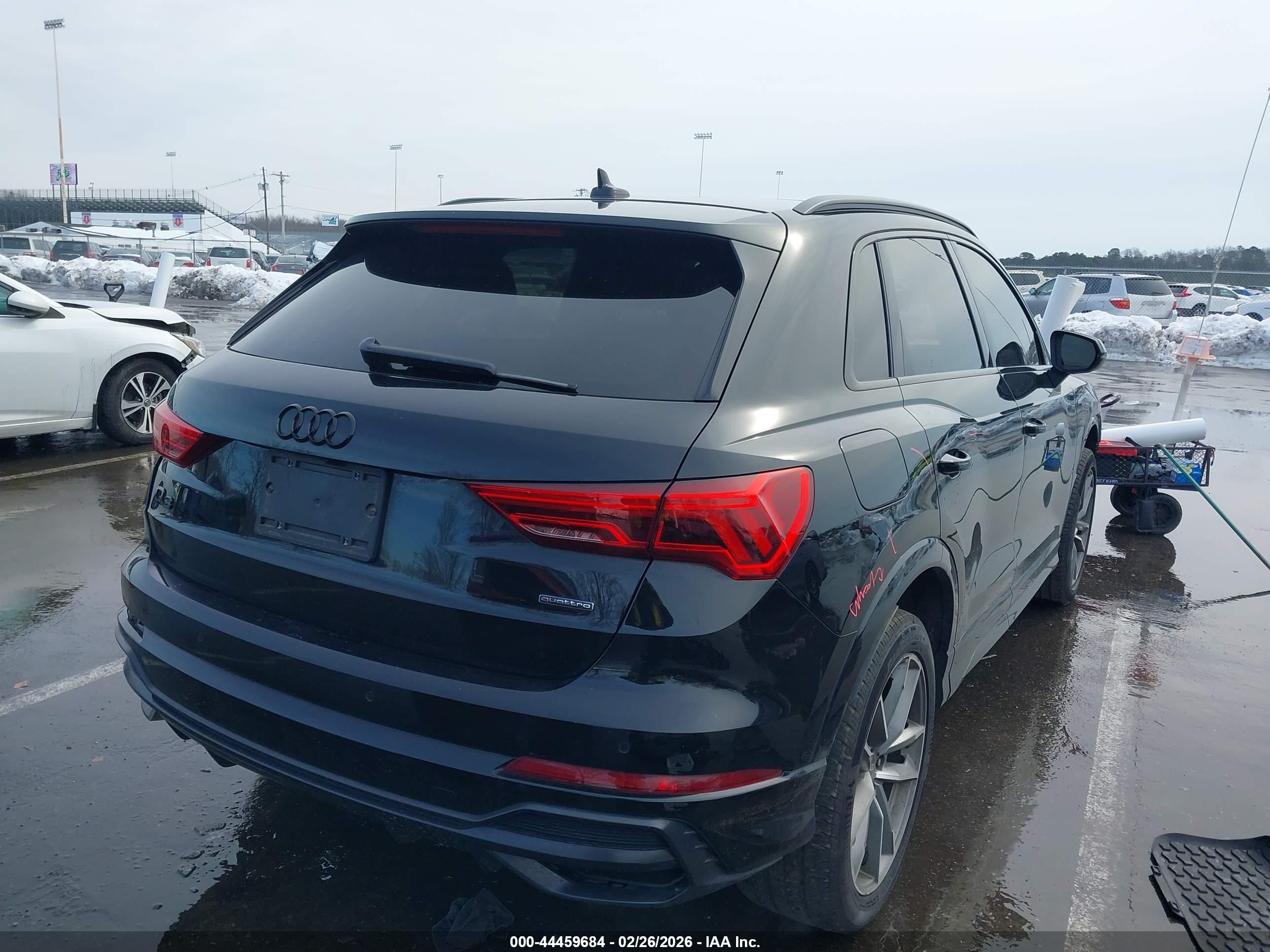 AUDI Q3 image 4