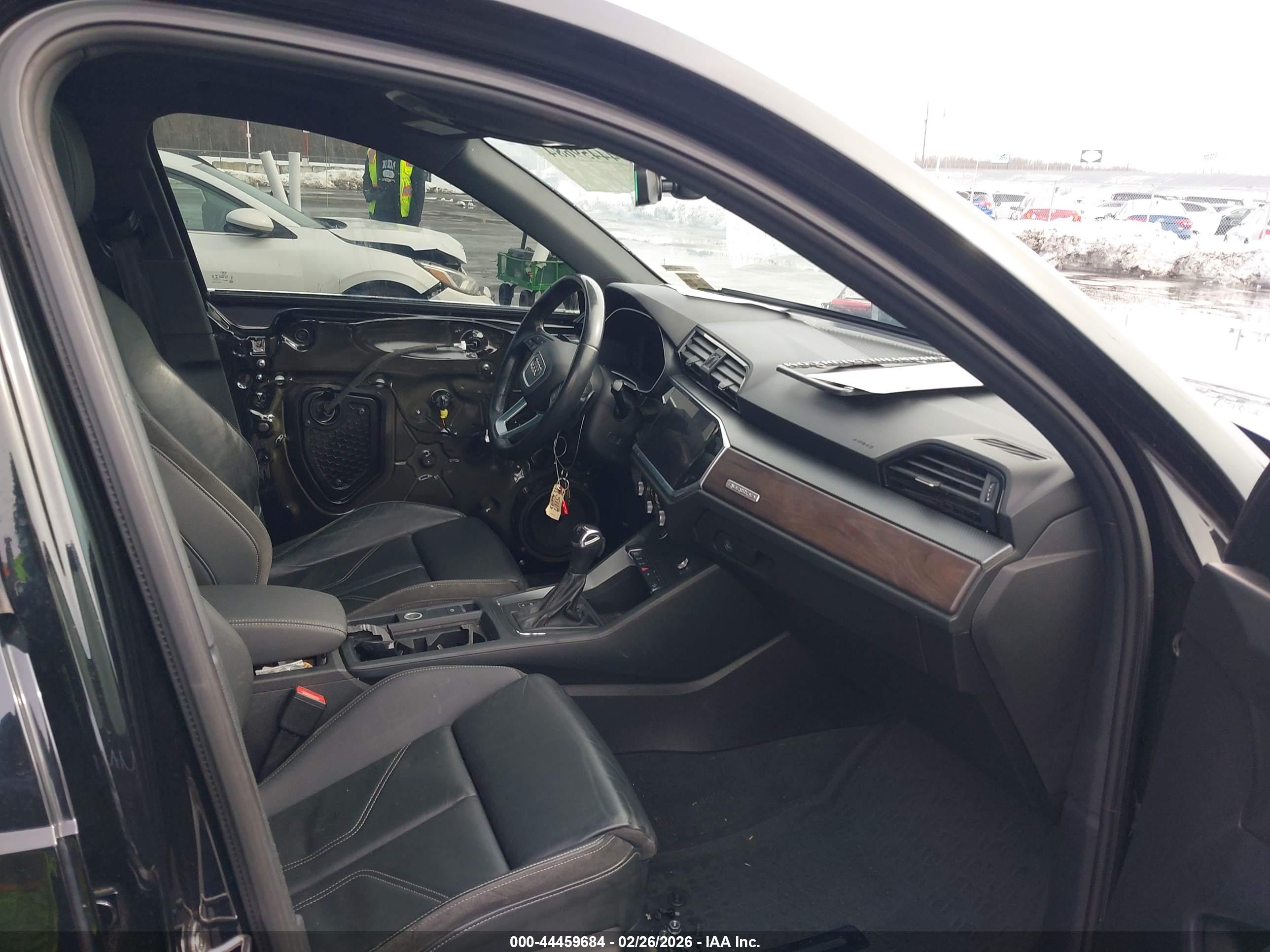 AUDI Q3 image 5