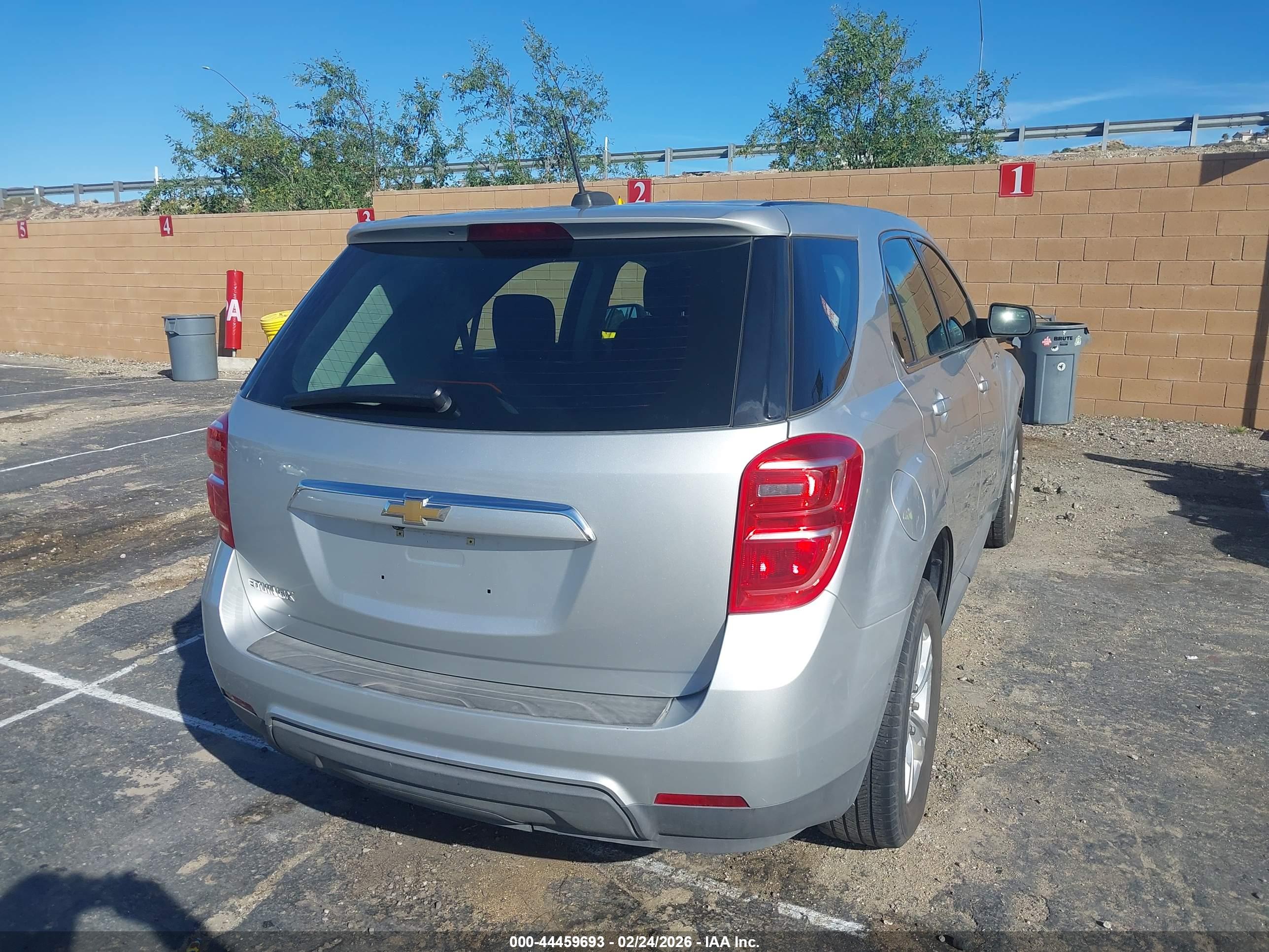 CHEVROLET EQUINOX image 4