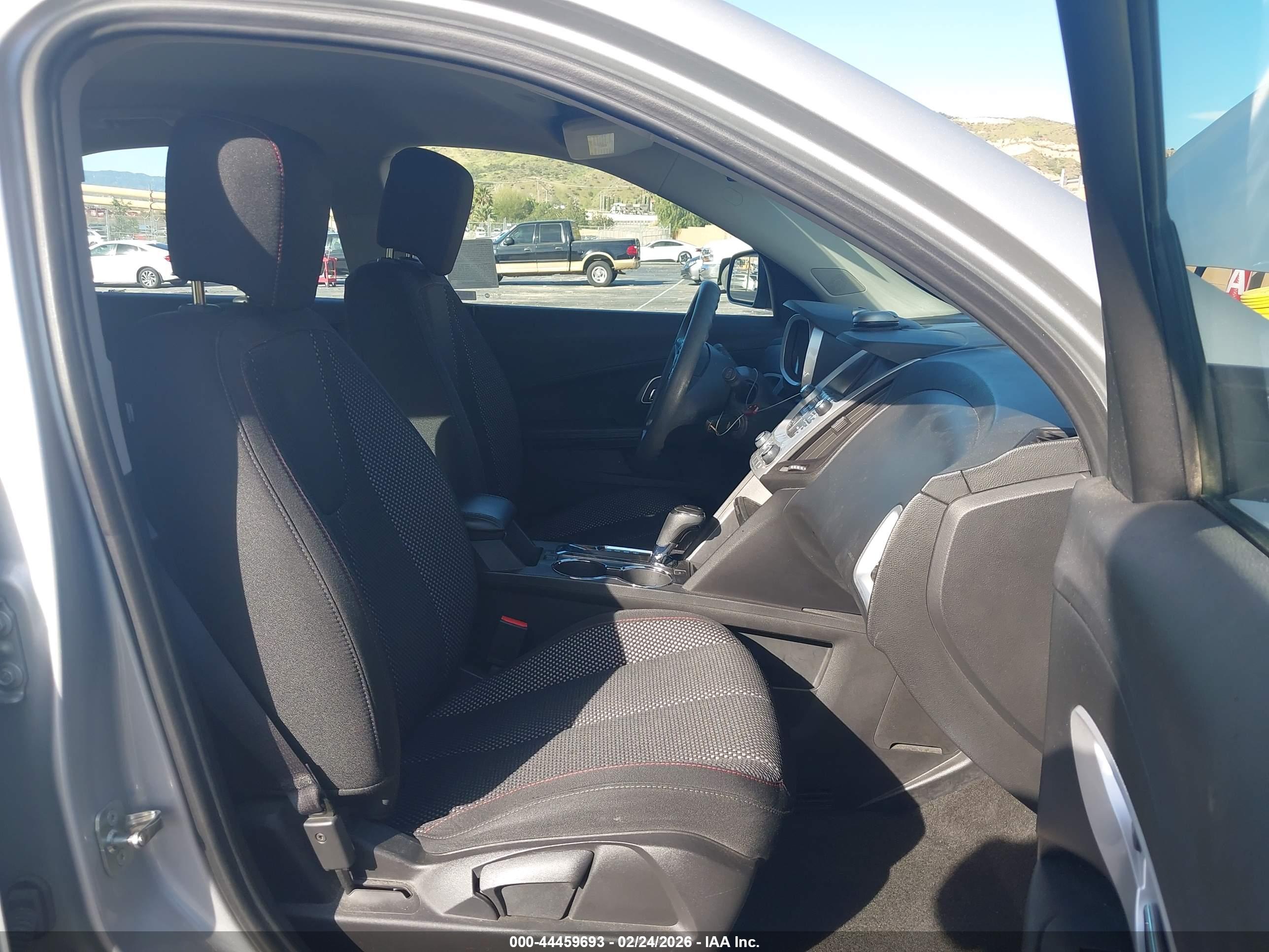 CHEVROLET EQUINOX image 5
