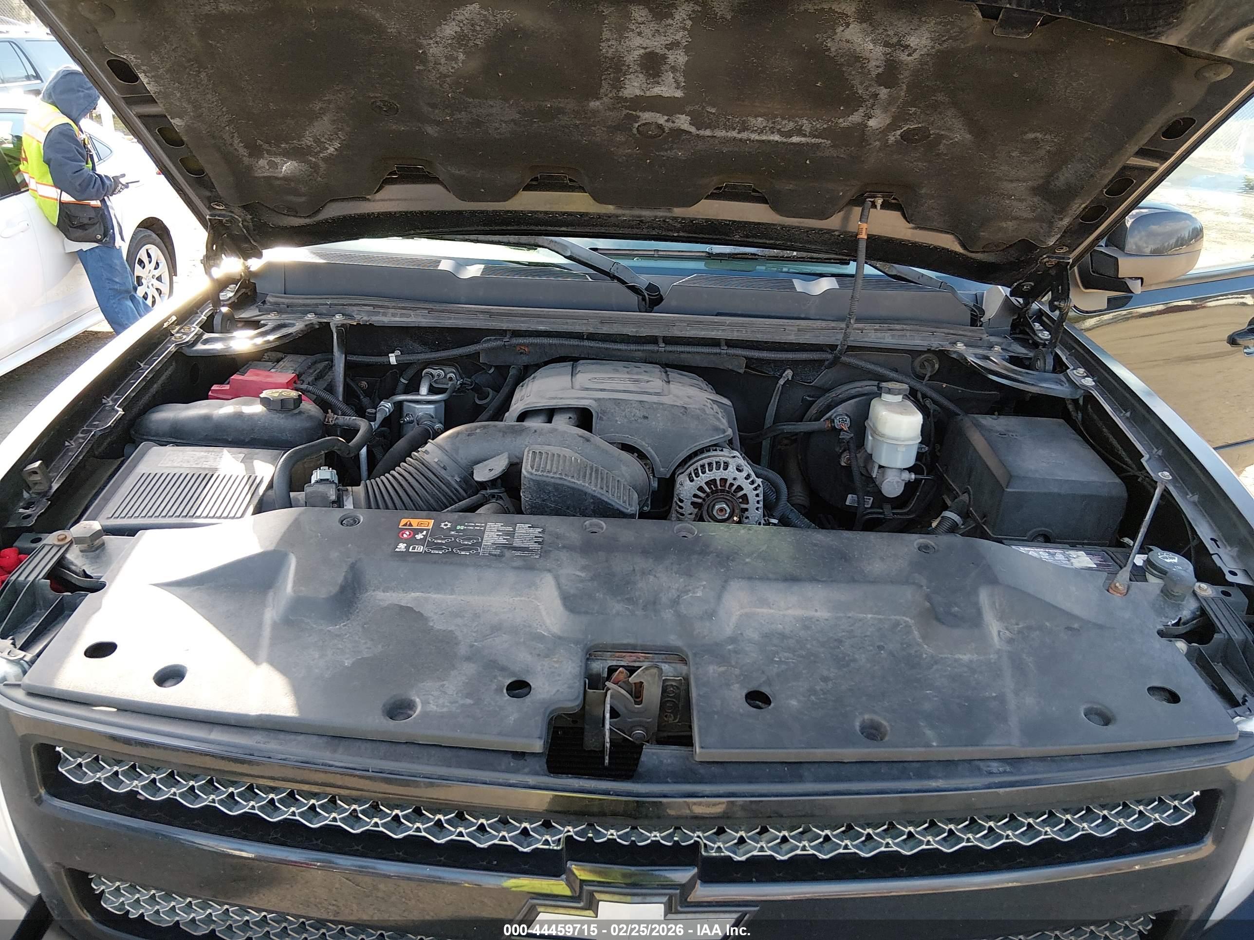 CHEVROLET SILVERADO image 10