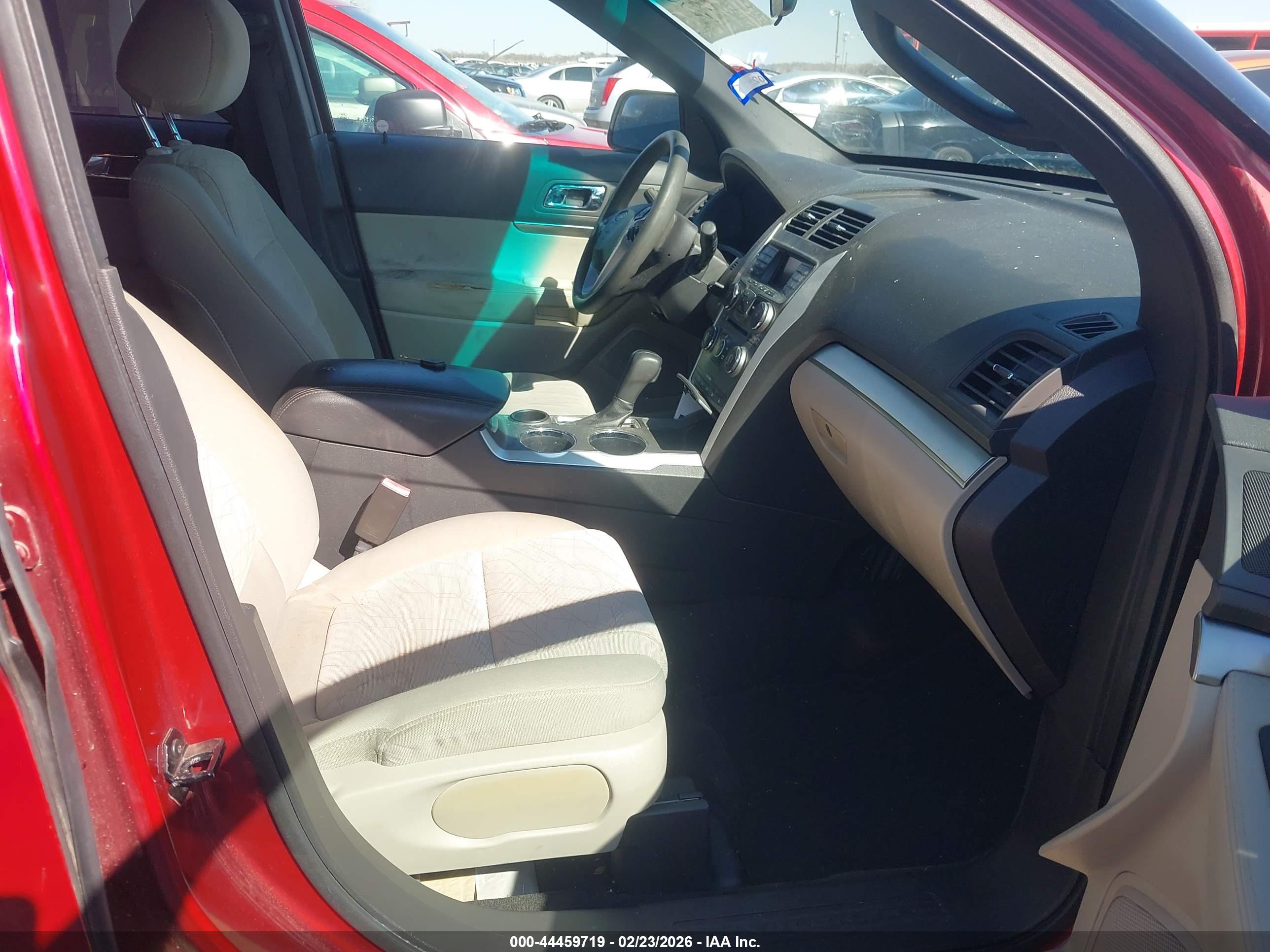 FORD EXPLORER image 5